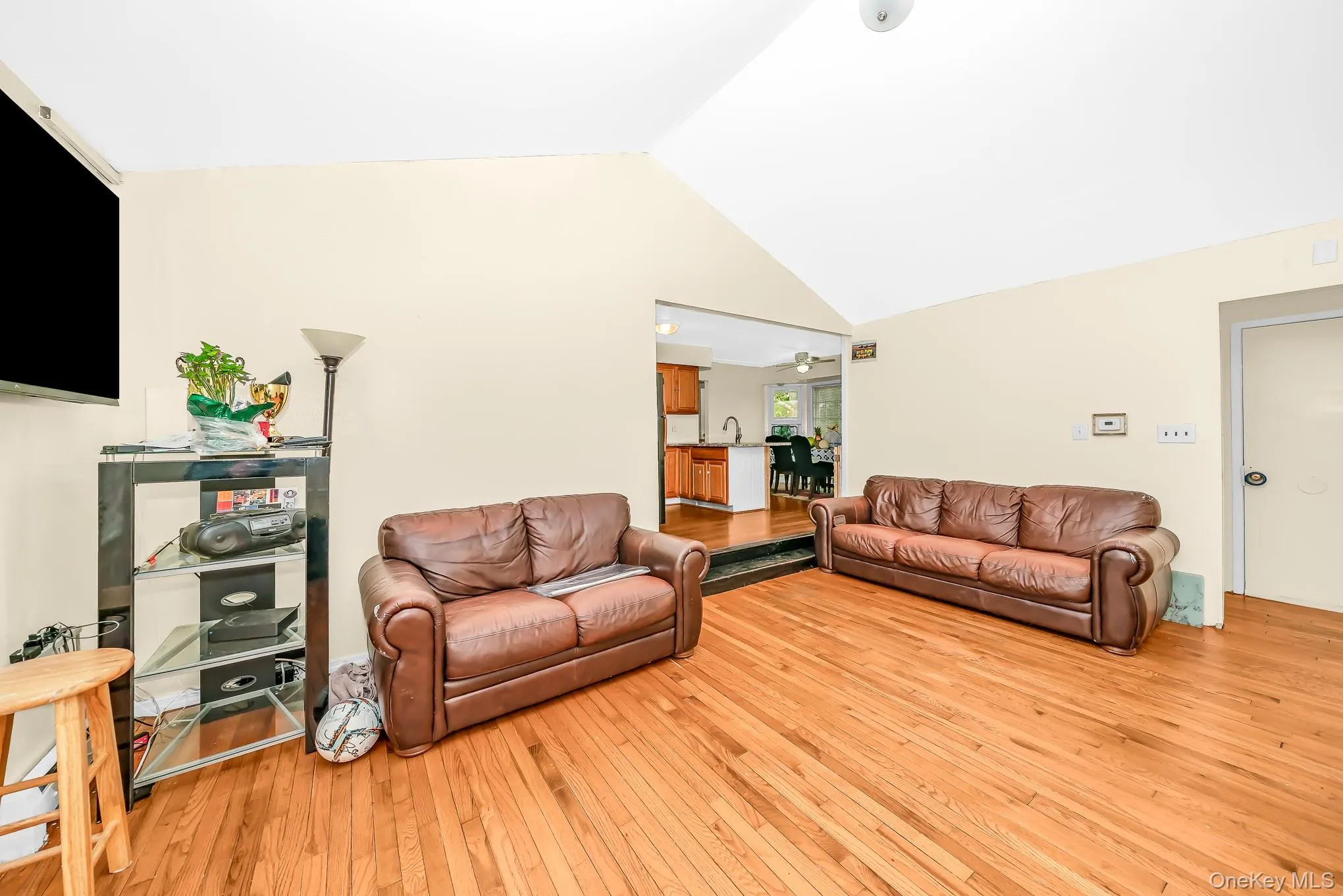 103 Gates Avenue, Islip, NY, 5 Bedrooms Bedrooms, 10 Rooms Rooms,2 BathroomsBathrooms,Residential,For Rent,Gates,0,984652 103 Gates Avenue, Islip, NY, 5 Bedrooms Bedrooms, 10 Rooms Rooms,2 BathroomsBathrooms,Residential,For Rent,Gates,0,984652