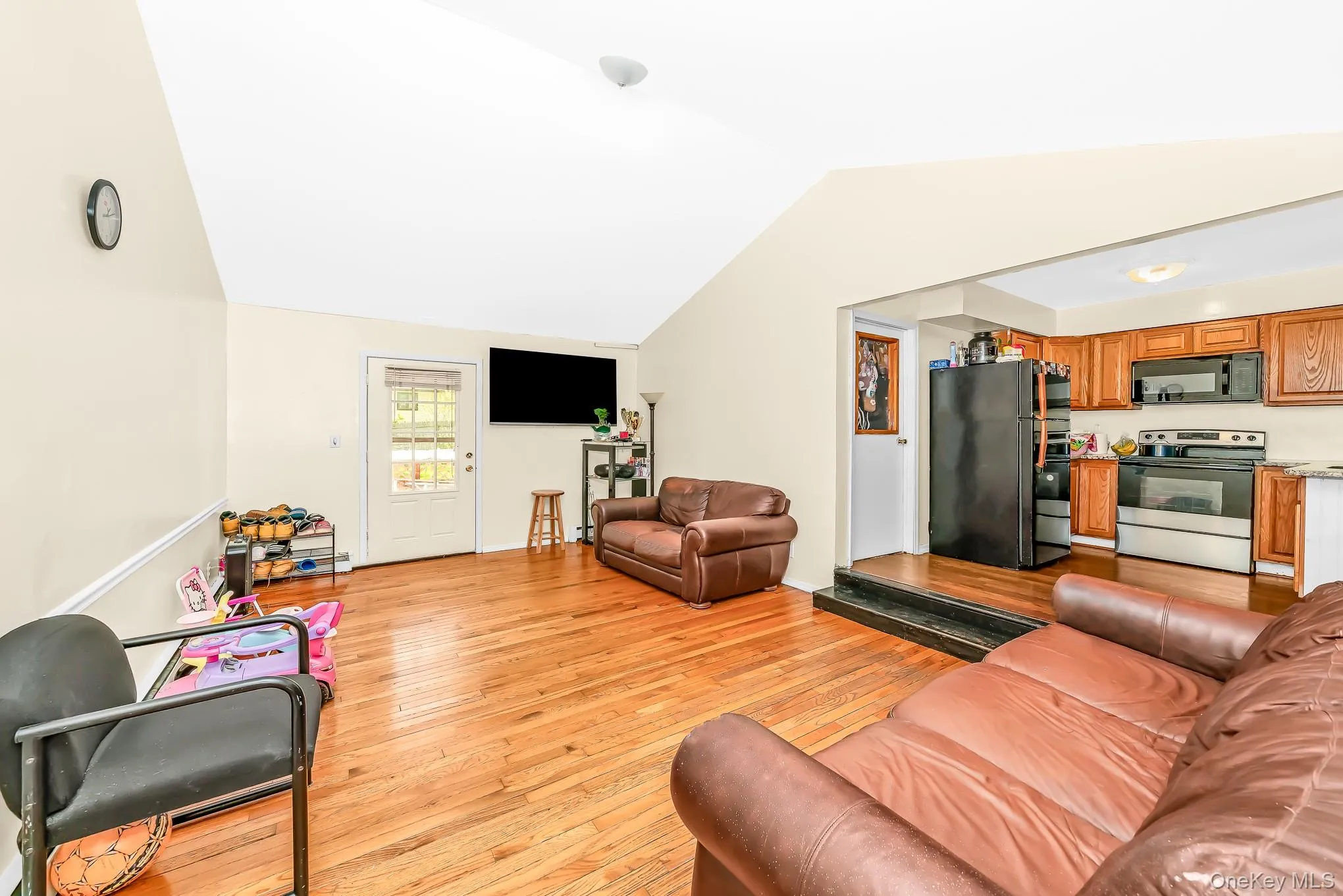 103 Gates Avenue, Islip, NY, 5 Bedrooms Bedrooms, 10 Rooms Rooms,2 BathroomsBathrooms,Residential,For Rent,Gates,0,984652 103 Gates Avenue, Islip, NY, 5 Bedrooms Bedrooms, 10 Rooms Rooms,2 BathroomsBathrooms,Residential,For Rent,Gates,0,984652