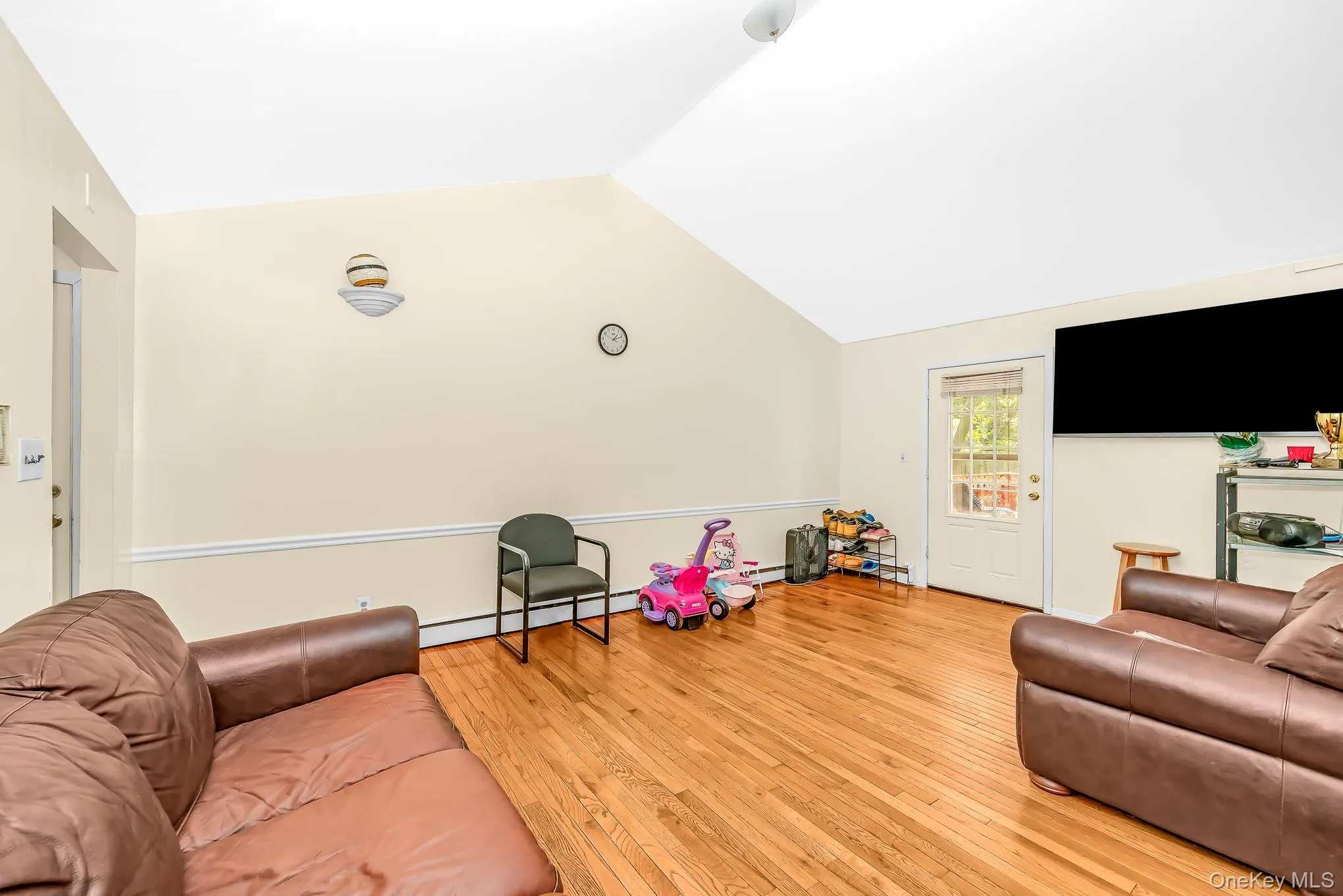 103 Gates Avenue, Islip, NY, 5 Bedrooms Bedrooms, 10 Rooms Rooms,2 BathroomsBathrooms,Residential,For Rent,Gates,0,984652 103 Gates Avenue, Islip, NY, 5 Bedrooms Bedrooms, 10 Rooms Rooms,2 BathroomsBathrooms,Residential,For Rent,Gates,0,984652