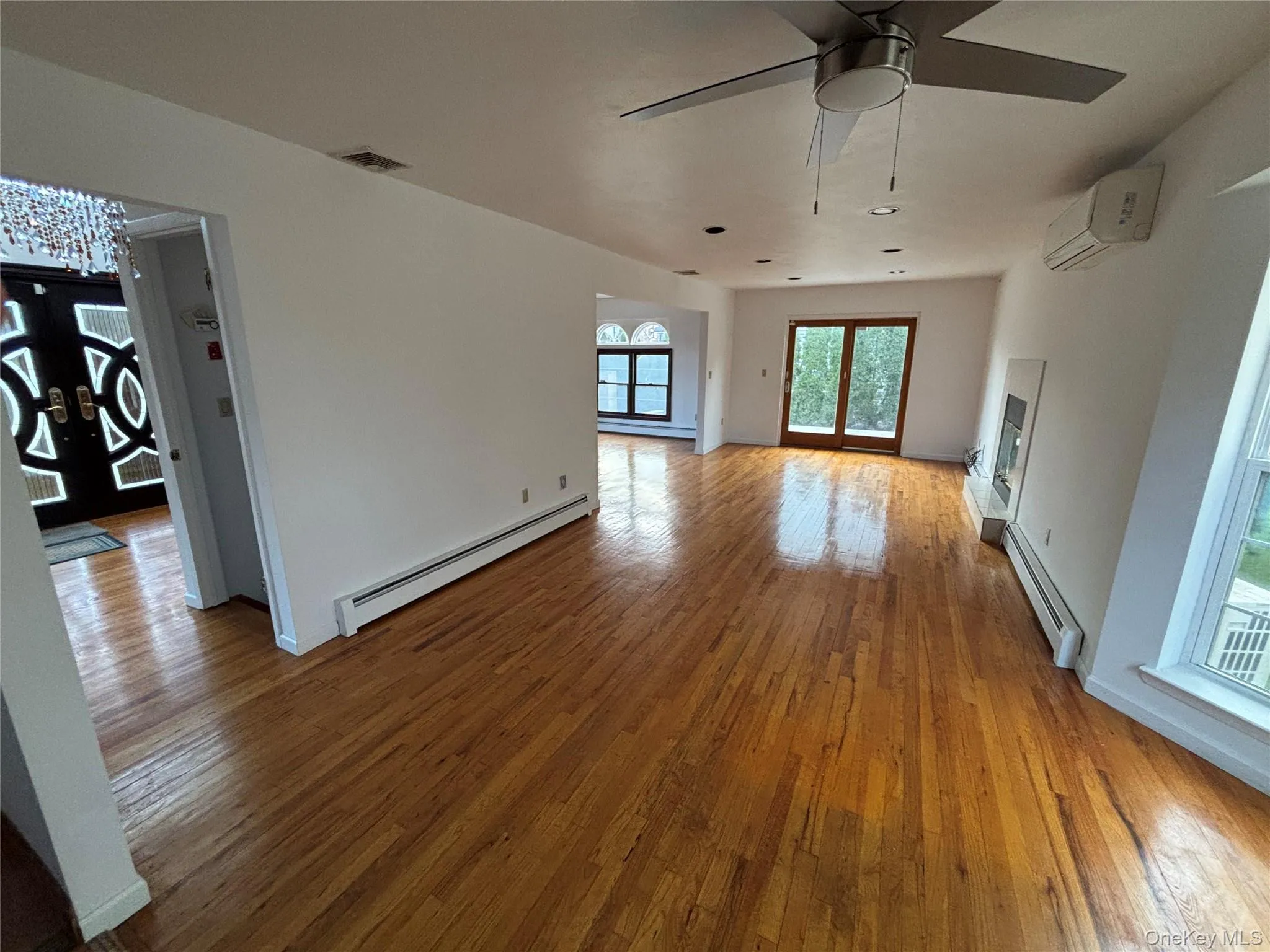 31 Woodward Street, North Hempstead, NY, 4 Bedrooms Bedrooms, 12 Rooms Rooms,3 BathroomsBathrooms,Residential Lease,For Rent,Woodward Street,0,984659 31 Woodward Street, North Hempstead, NY, 4 Bedrooms Bedrooms, 12 Rooms Rooms,3 BathroomsBathrooms,Residential Lease,For Rent,Woodward Street,0,984659