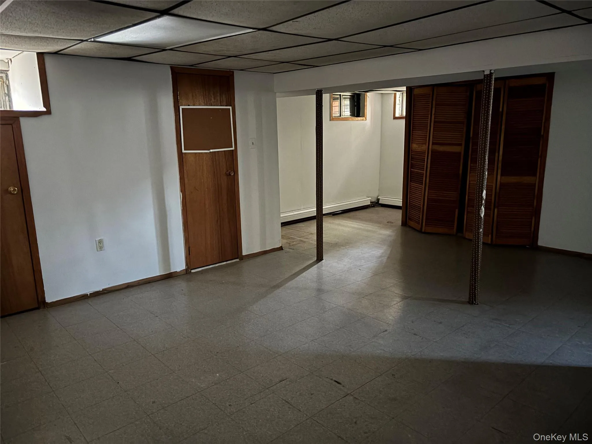 31 Woodward Street, North Hempstead, NY, 4 Bedrooms Bedrooms, 12 Rooms Rooms,3 BathroomsBathrooms,Residential Lease,For Rent,Woodward Street,0,984659 31 Woodward Street, North Hempstead, NY, 4 Bedrooms Bedrooms, 12 Rooms Rooms,3 BathroomsBathrooms,Residential Lease,For Rent,Woodward Street,0,984659