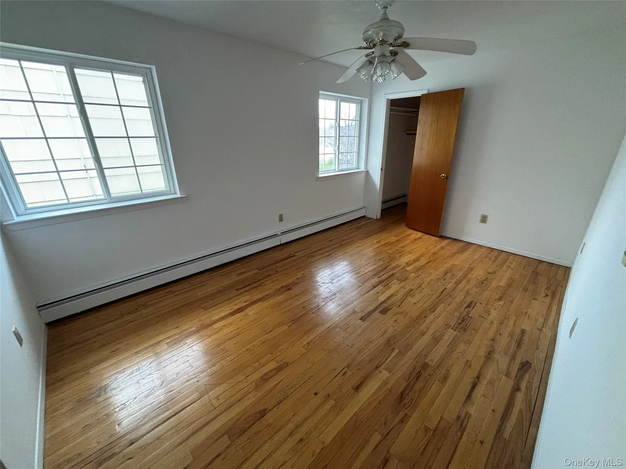 31 Woodward Street, North Hempstead, NY, 4 Bedrooms Bedrooms, 12 Rooms Rooms,3 BathroomsBathrooms,Residential Lease,For Rent,Woodward Street,0,984659 31 Woodward Street, North Hempstead, NY, 4 Bedrooms Bedrooms, 12 Rooms Rooms,3 BathroomsBathrooms,Residential Lease,For Rent,Woodward Street,0,984659