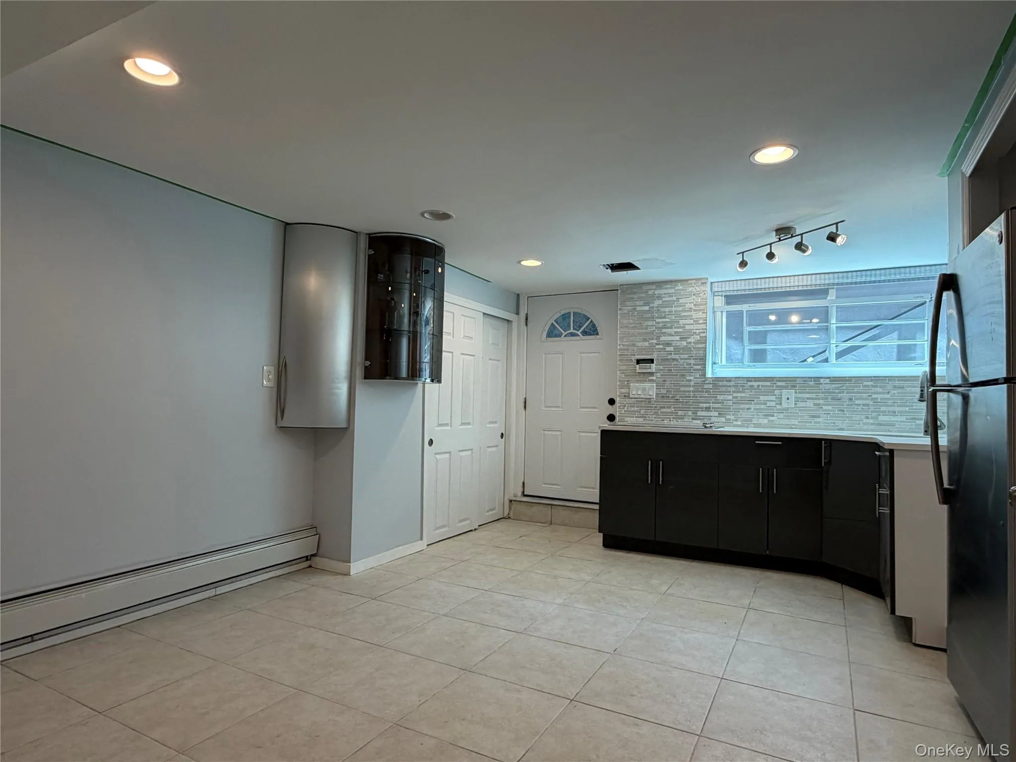 7311 Avenue W, New York, NY, 1 Bedroom Bedrooms, 4 Rooms Rooms,1 BathroomBathrooms,Residential Lease,For Rent,Avenue W,0,984660 7311 Avenue W, New York, NY, 1 Bedroom Bedrooms, 4 Rooms Rooms,1 BathroomBathrooms,Residential Lease,For Rent,Avenue W,0,984660