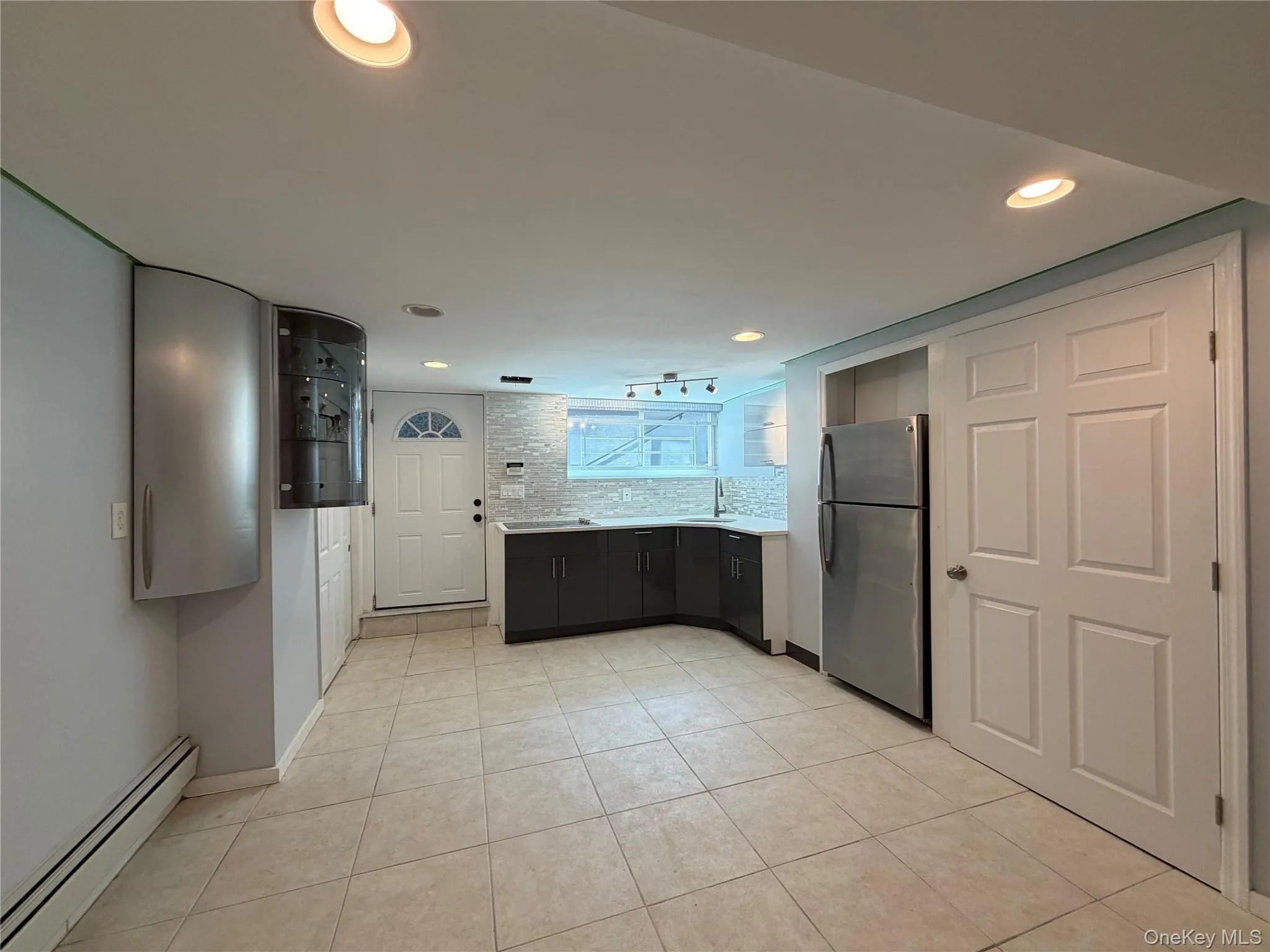 7311 Avenue W, New York, NY, 1 Bedroom Bedrooms, 4 Rooms Rooms,1 BathroomBathrooms,Residential Lease,For Rent,Avenue W,0,984660 7311 Avenue W, New York, NY, 1 Bedroom Bedrooms, 4 Rooms Rooms,1 BathroomBathrooms,Residential Lease,For Rent,Avenue W,0,984660