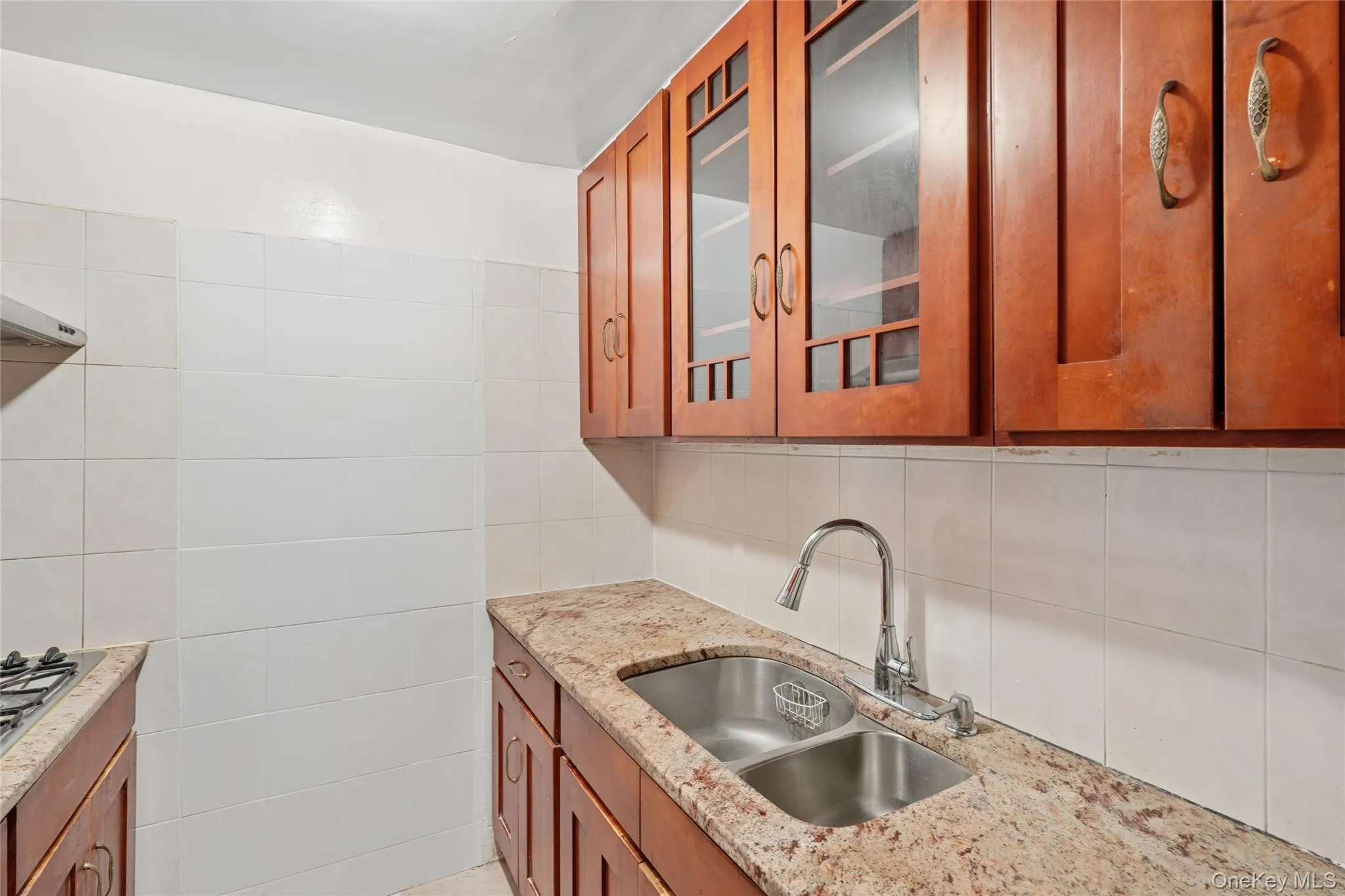 86-04 Grand Ave, New York, NY, 2 Bedrooms Bedrooms, 5 Rooms Rooms,1 BathroomBathrooms,Residential,For Rent,Grand Ave,0,984662 86-04 Grand Ave, New York, NY, 2 Bedrooms Bedrooms, 5 Rooms Rooms,1 BathroomBathrooms,Residential,For Rent,Grand Ave,0,984662