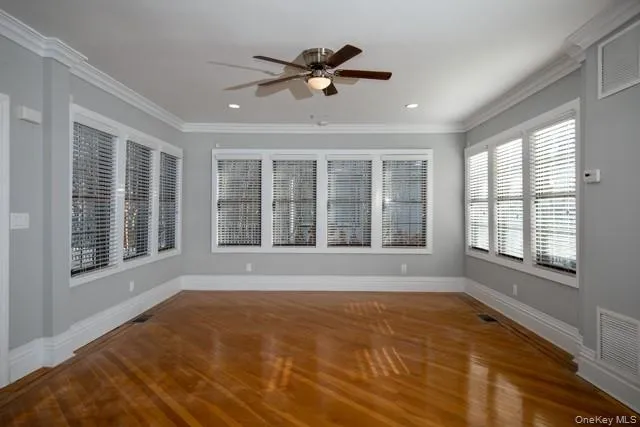 576 Scranton Avenue, Hempstead, NY, 2 Bedrooms Bedrooms, 5 Rooms Rooms,1 BathroomBathrooms,Residential Lease,For Rent,Scranton,0,984668 576 Scranton Avenue, Hempstead, NY, 2 Bedrooms Bedrooms, 5 Rooms Rooms,1 BathroomBathrooms,Residential Lease,For Rent,Scranton,0,984668