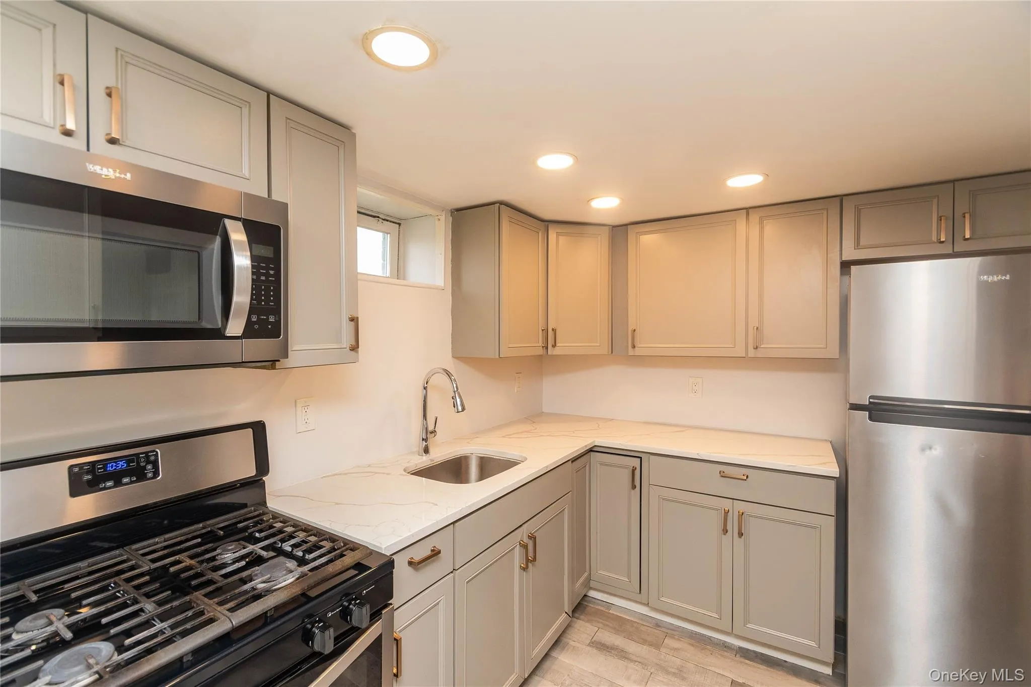 1258 North Avenue, Beacon, NY, 2 Bedrooms Bedrooms, 5 Rooms Rooms,1 BathroomBathrooms,Residential Lease,For Rent,North,0,984678 1258 North Avenue, Beacon, NY, 2 Bedrooms Bedrooms, 5 Rooms Rooms,1 BathroomBathrooms,Residential Lease,For Rent,North,0,984678