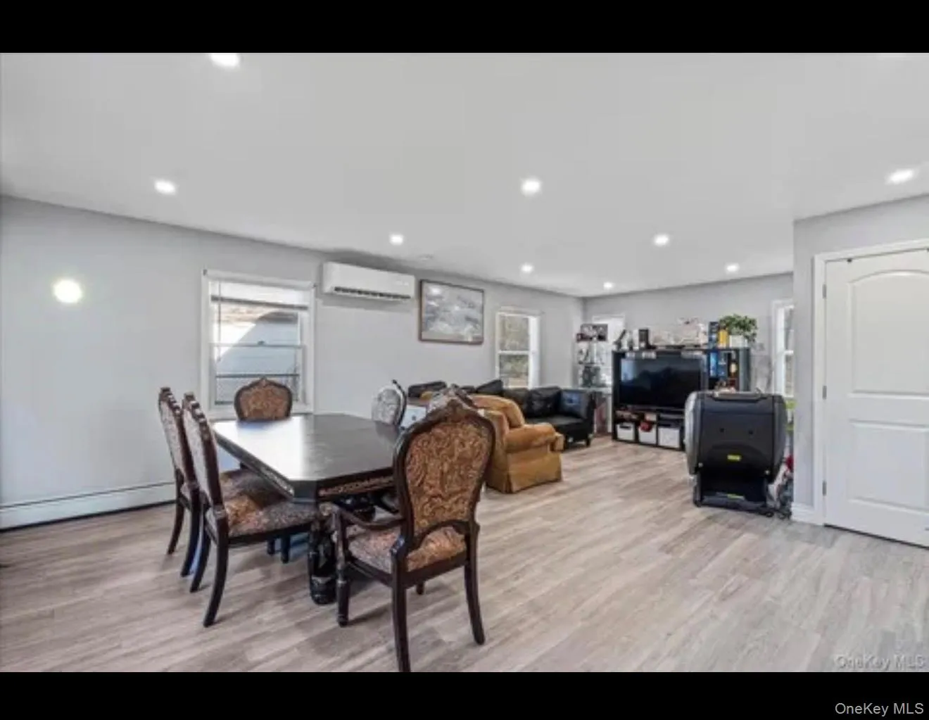 57 Pond Lane, Hempstead, NY, 3 Bedrooms Bedrooms, 10 Rooms Rooms,2 BathroomsBathrooms,Residential Lease,For Rent,Pond,0,984682 57 Pond Lane, Hempstead, NY, 3 Bedrooms Bedrooms, 10 Rooms Rooms,2 BathroomsBathrooms,Residential Lease,For Rent,Pond,0,984682