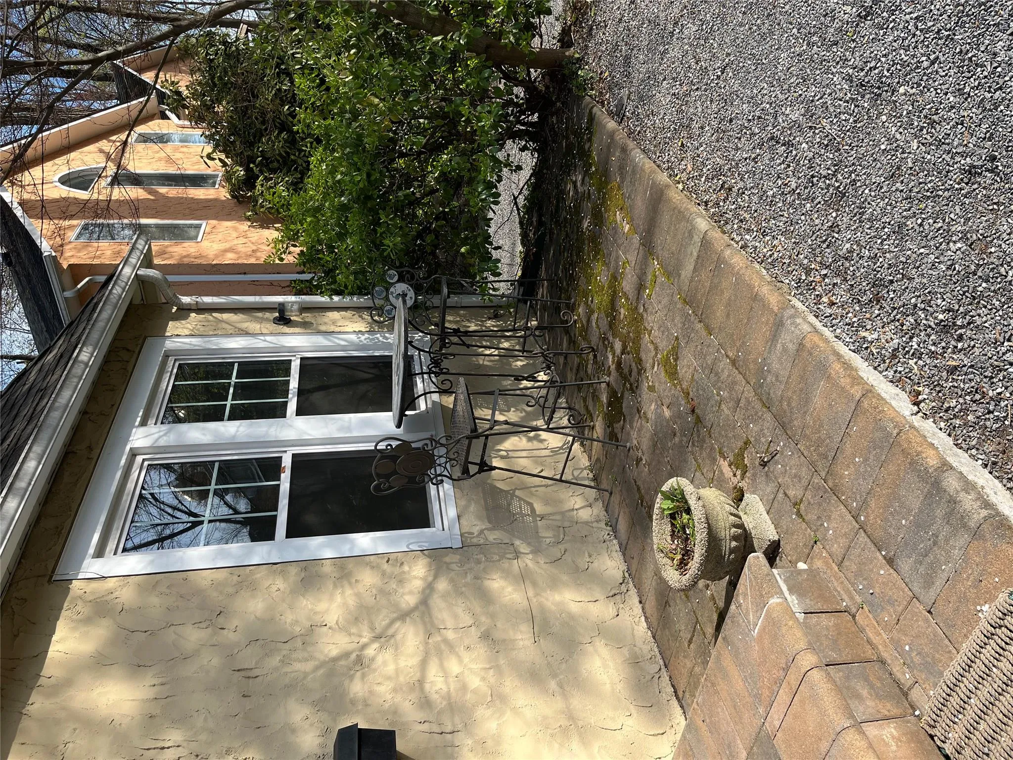 3 Daniel Place, Oyster Bay, NY, 1 Bedroom Bedrooms, 3 Rooms Rooms,1 BathroomBathrooms,Residential Lease,For Rent,Daniel,0,984683 3 Daniel Place, Oyster Bay, NY, 1 Bedroom Bedrooms, 3 Rooms Rooms,1 BathroomBathrooms,Residential Lease,For Rent,Daniel,0,984683