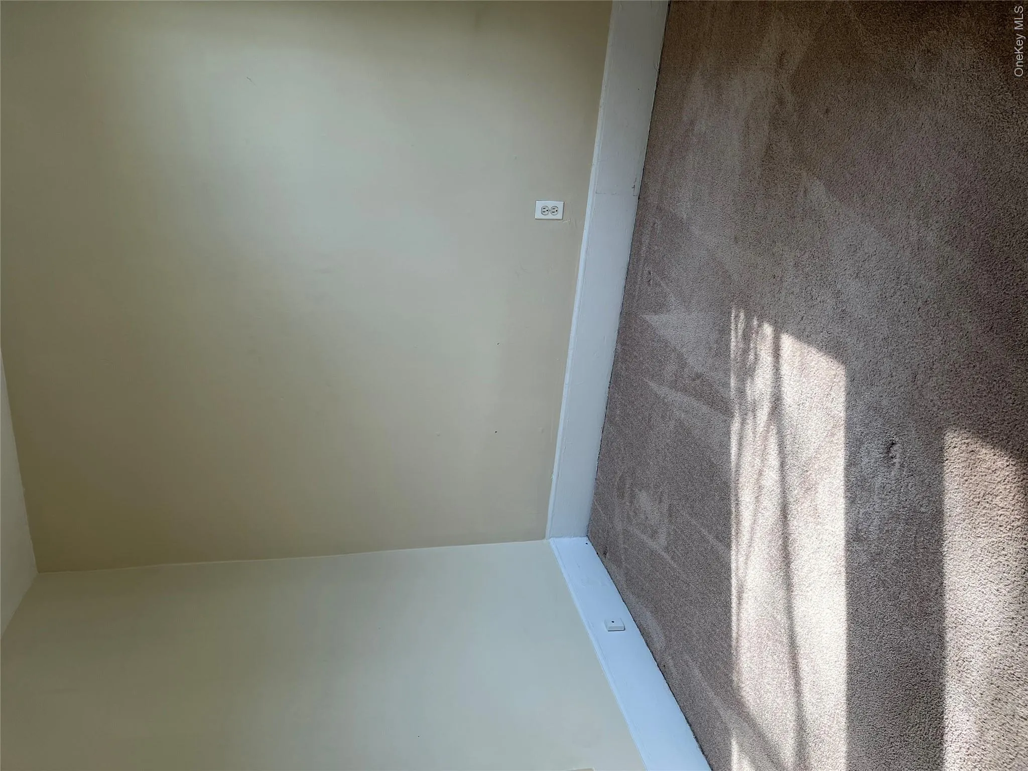 3 Daniel Place, Oyster Bay, NY, 1 Bedroom Bedrooms, 3 Rooms Rooms,1 BathroomBathrooms,Residential Lease,For Rent,Daniel,0,984683 3 Daniel Place, Oyster Bay, NY, 1 Bedroom Bedrooms, 3 Rooms Rooms,1 BathroomBathrooms,Residential Lease,For Rent,Daniel,0,984683