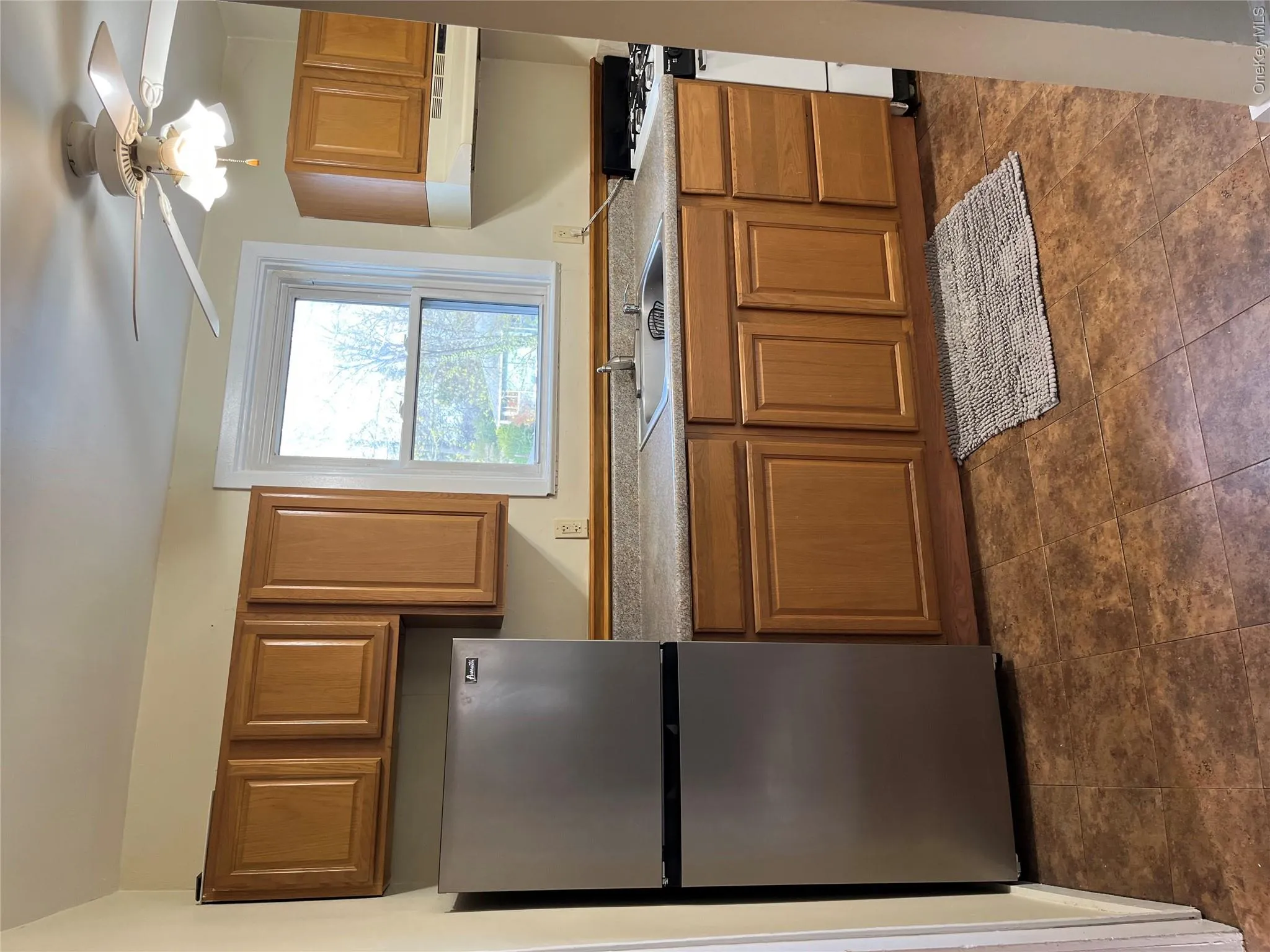 3 Daniel Place, Oyster Bay, NY, 1 Bedroom Bedrooms, 3 Rooms Rooms,1 BathroomBathrooms,Residential Lease,For Rent,Daniel,0,984683 3 Daniel Place, Oyster Bay, NY, 1 Bedroom Bedrooms, 3 Rooms Rooms,1 BathroomBathrooms,Residential Lease,For Rent,Daniel,0,984683