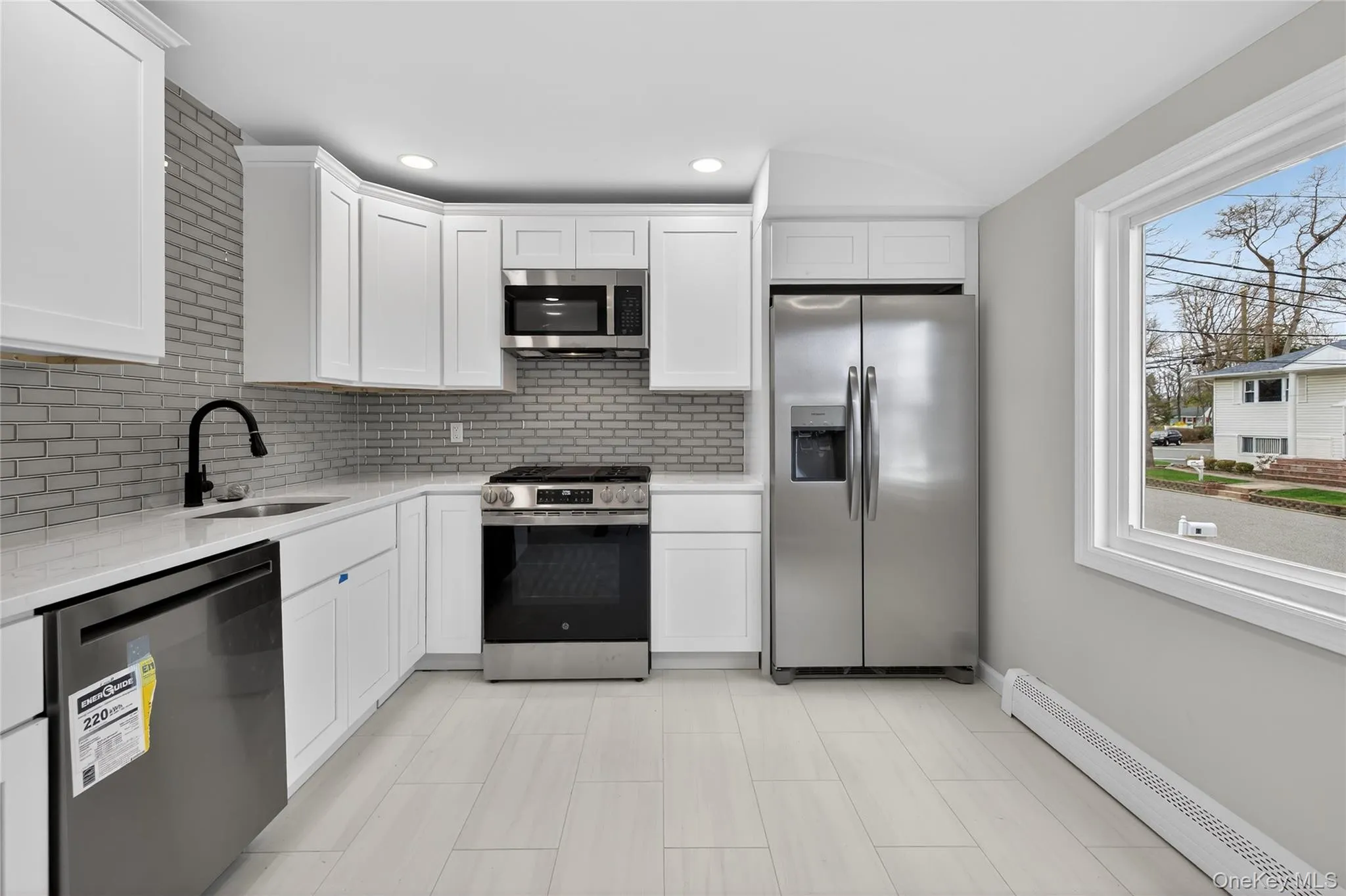 15 Lindsay Street, Huntington, NY, 4 Bedrooms Bedrooms, 7 Rooms Rooms,1 BathroomBathrooms,Residential,For Rent,Lindsay,0,984687 15 Lindsay Street, Huntington, NY, 4 Bedrooms Bedrooms, 7 Rooms Rooms,1 BathroomBathrooms,Residential,For Rent,Lindsay,0,984687