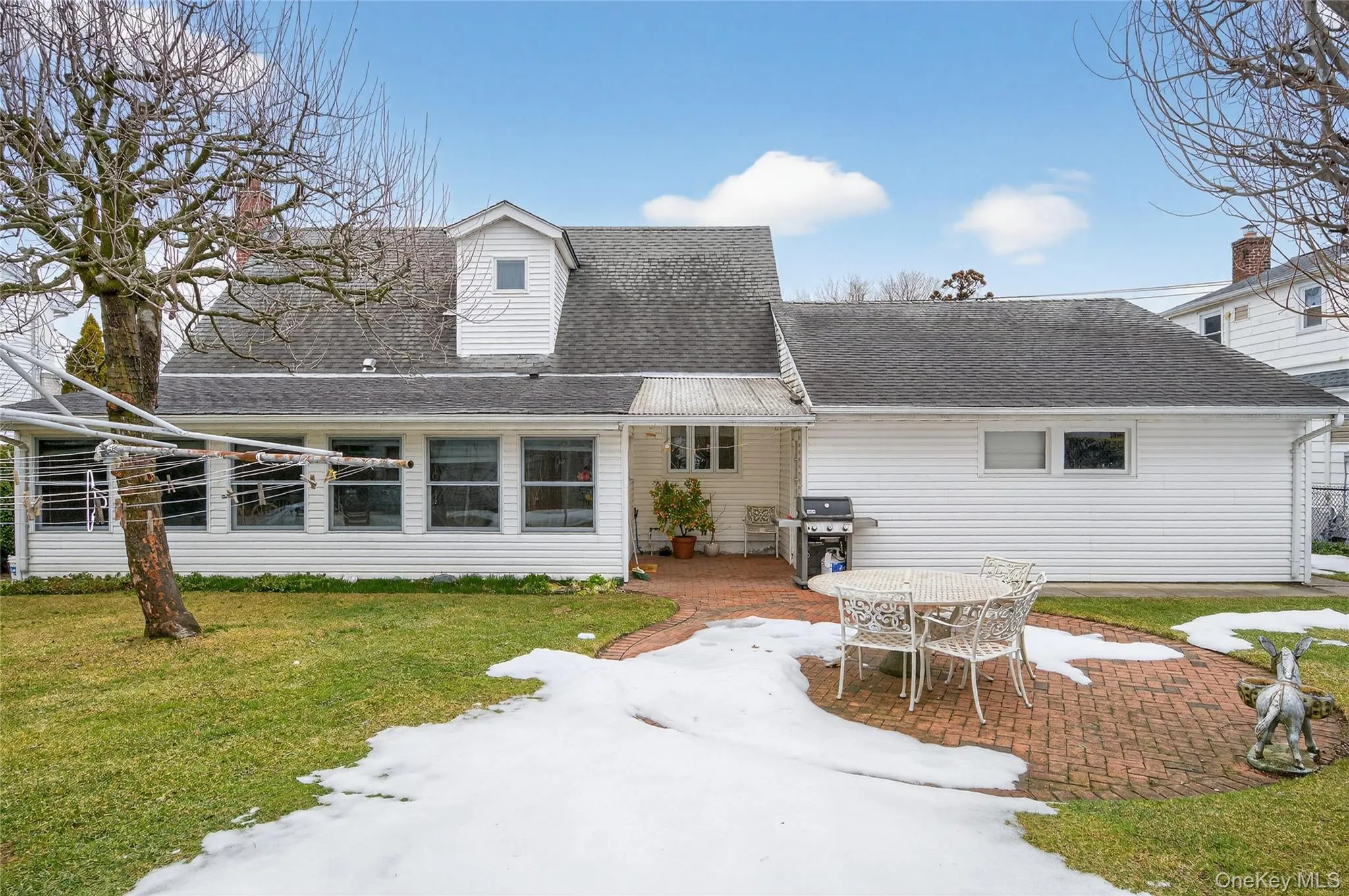 112 Wentworth Avenue, North Hempstead, NY, 3 Bedrooms Bedrooms, 8 Rooms Rooms,1 BathroomBathrooms,Residential Lease,For Rent,Wentworth,0,984689 112 Wentworth Avenue, North Hempstead, NY, 3 Bedrooms Bedrooms, 8 Rooms Rooms,1 BathroomBathrooms,Residential Lease,For Rent,Wentworth,0,984689