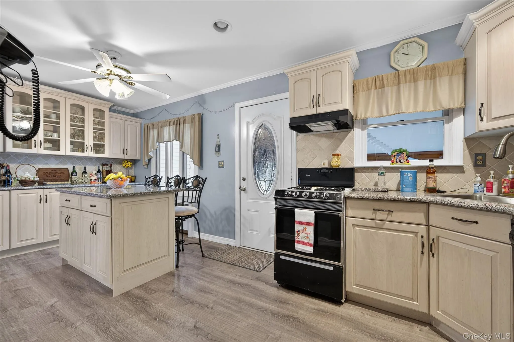 112 Wentworth Avenue, North Hempstead, NY, 3 Bedrooms Bedrooms, 8 Rooms Rooms,1 BathroomBathrooms,Residential Lease,For Rent,Wentworth,0,984689 112 Wentworth Avenue, North Hempstead, NY, 3 Bedrooms Bedrooms, 8 Rooms Rooms,1 BathroomBathrooms,Residential Lease,For Rent,Wentworth,0,984689