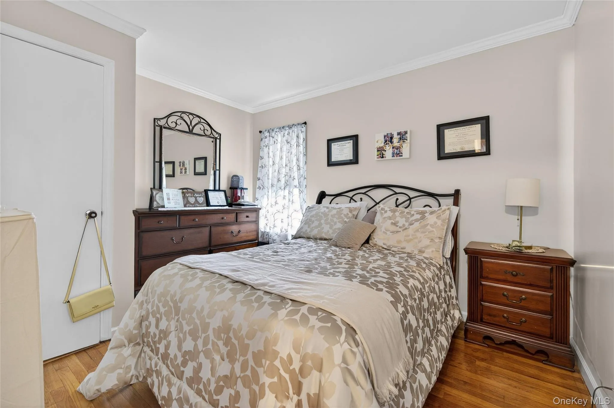 112 Wentworth Avenue, North Hempstead, NY, 3 Bedrooms Bedrooms, 8 Rooms Rooms,1 BathroomBathrooms,Residential Lease,For Rent,Wentworth,0,984689 112 Wentworth Avenue, North Hempstead, NY, 3 Bedrooms Bedrooms, 8 Rooms Rooms,1 BathroomBathrooms,Residential Lease,For Rent,Wentworth,0,984689