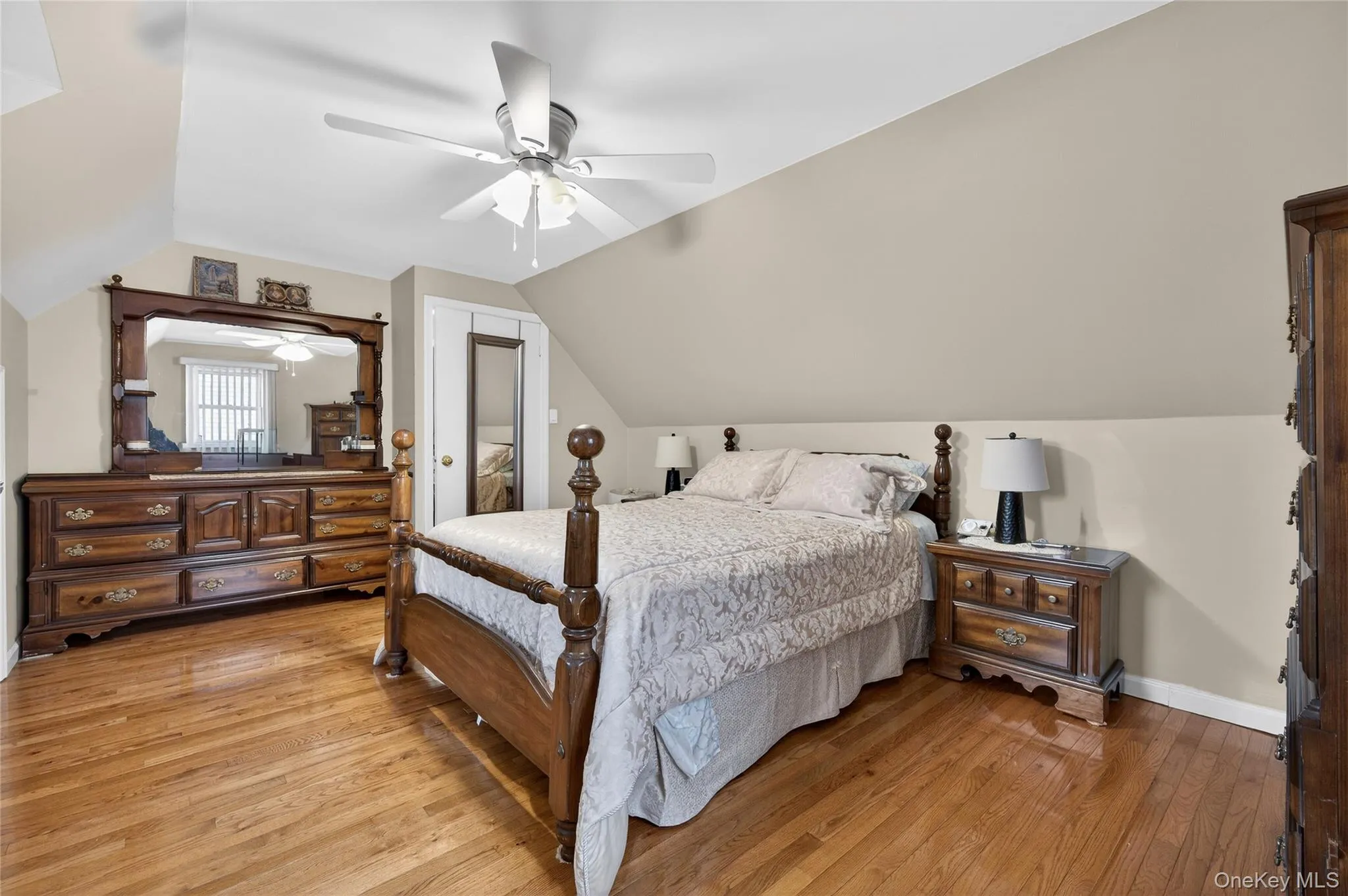 112 Wentworth Avenue, North Hempstead, NY, 3 Bedrooms Bedrooms, 8 Rooms Rooms,1 BathroomBathrooms,Residential Lease,For Rent,Wentworth,0,984689 112 Wentworth Avenue, North Hempstead, NY, 3 Bedrooms Bedrooms, 8 Rooms Rooms,1 BathroomBathrooms,Residential Lease,For Rent,Wentworth,0,984689