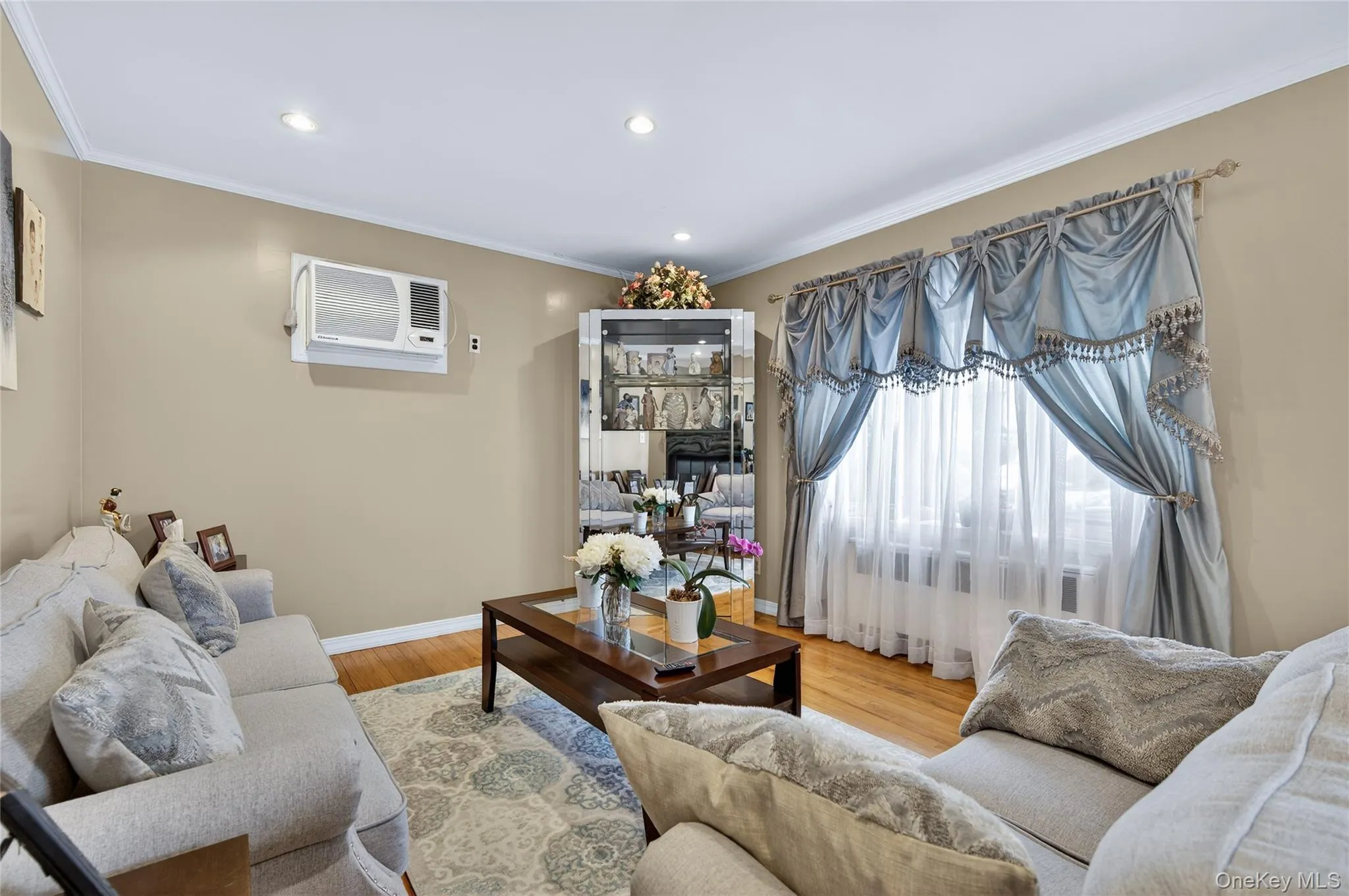 112 Wentworth Avenue, North Hempstead, NY, 3 Bedrooms Bedrooms, 8 Rooms Rooms,1 BathroomBathrooms,Residential Lease,For Rent,Wentworth,0,984689 112 Wentworth Avenue, North Hempstead, NY, 3 Bedrooms Bedrooms, 8 Rooms Rooms,1 BathroomBathrooms,Residential Lease,For Rent,Wentworth,0,984689