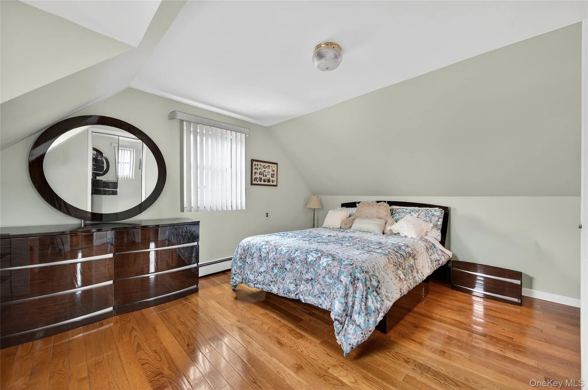 112 Wentworth Avenue, North Hempstead, NY, 3 Bedrooms Bedrooms, 8 Rooms Rooms,1 BathroomBathrooms,Residential Lease,For Rent,Wentworth,0,984689 112 Wentworth Avenue, North Hempstead, NY, 3 Bedrooms Bedrooms, 8 Rooms Rooms,1 BathroomBathrooms,Residential Lease,For Rent,Wentworth,0,984689