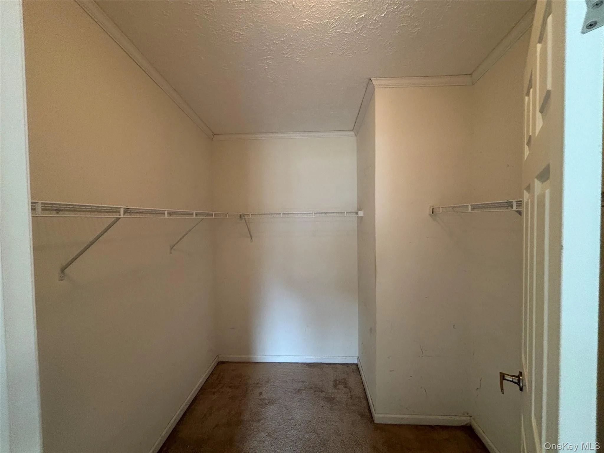 1661 Old Country Road, Riverhead, NY, 2 Bedrooms Bedrooms, 5 Rooms Rooms,2 BathroomsBathrooms,Residential,For Rent,Old Country,0,984696 1661 Old Country Road, Riverhead, NY, 2 Bedrooms Bedrooms, 5 Rooms Rooms,2 BathroomsBathrooms,Residential,For Rent,Old Country,0,984696