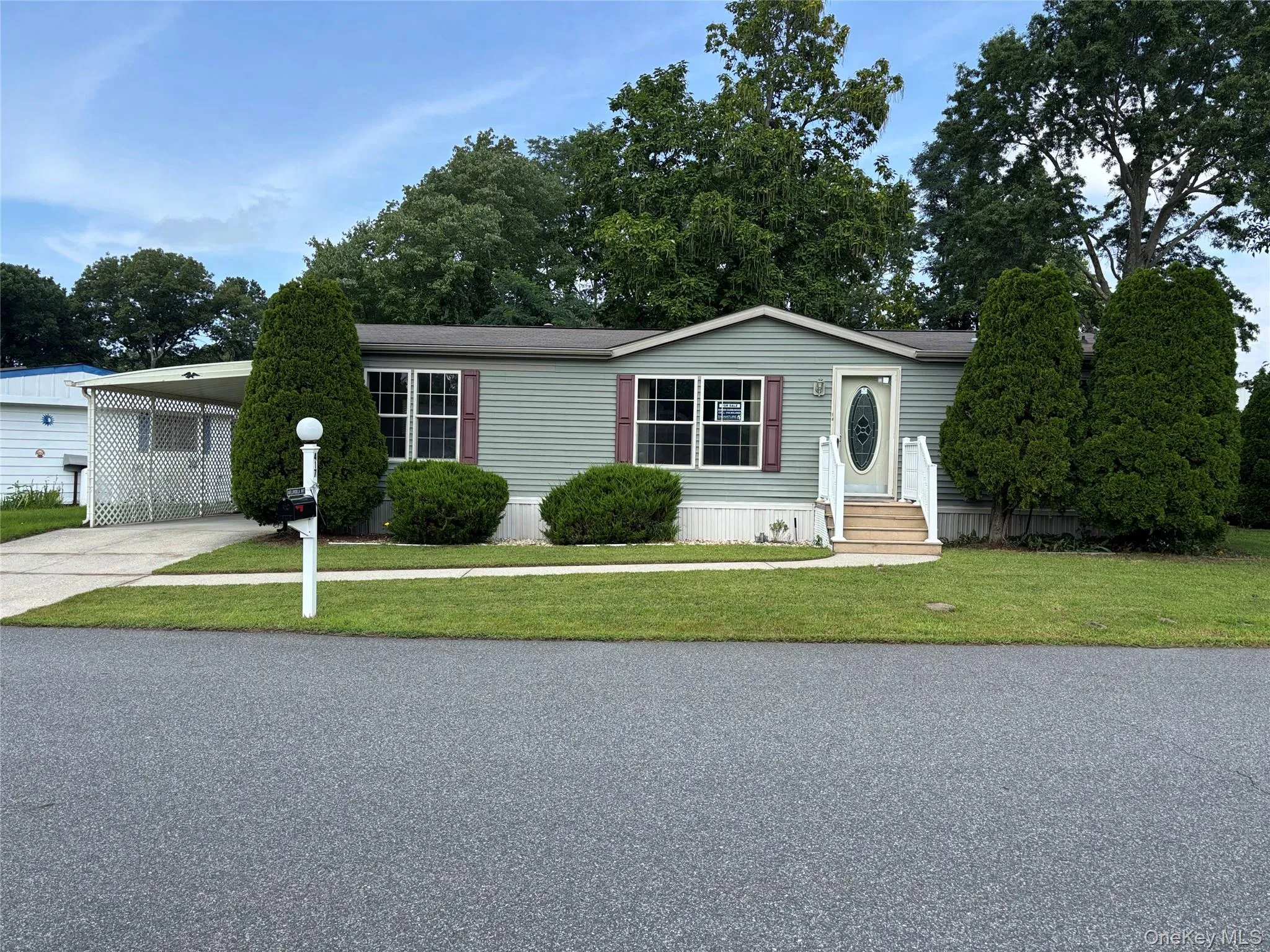 1661 Old Country Road, Riverhead, NY, 2 Bedrooms Bedrooms, 5 Rooms Rooms,2 BathroomsBathrooms,Residential,For Rent,Old Country,0,984696 1661 Old Country Road, Riverhead, NY, 2 Bedrooms Bedrooms, 5 Rooms Rooms,2 BathroomsBathrooms,Residential,For Rent,Old Country,0,984696