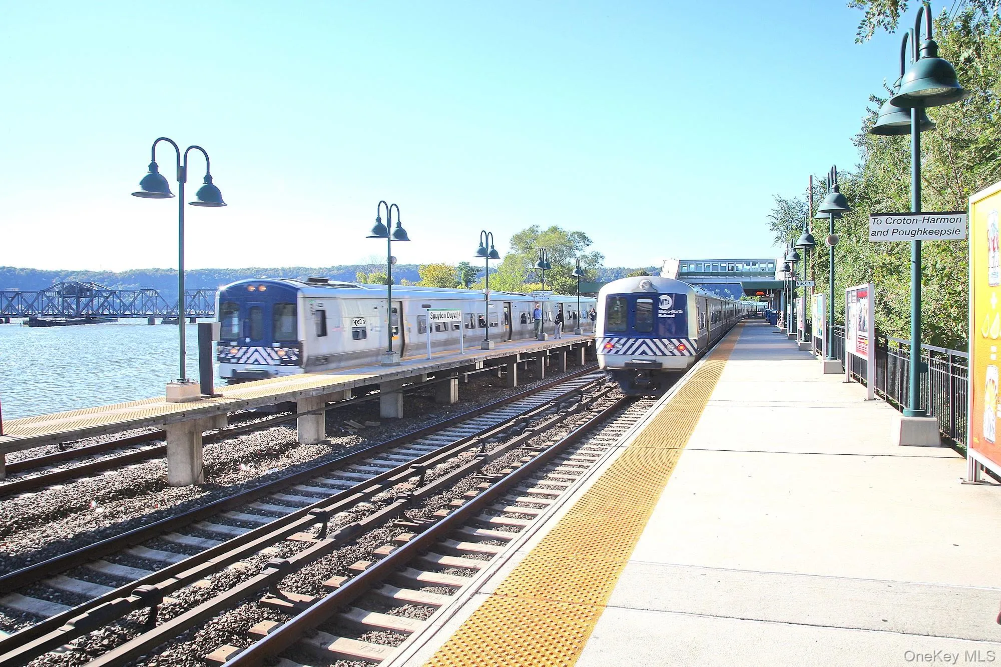 Spuyten Duyvil Metro North within walking distance Spuyten Duyvil Metro North within walking distance