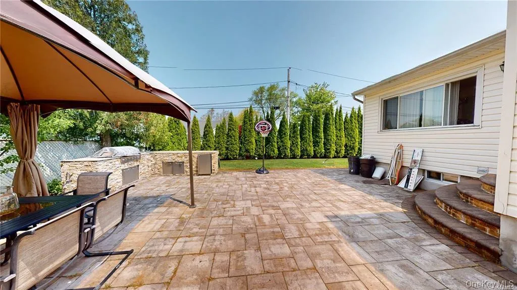 121 Woodward Parkway, Oyster Bay, NY, 3 Bedrooms Bedrooms, 6 Rooms Rooms,2 BathroomsBathrooms,Residential Lease,For Rent,Woodward,0,984699 121 Woodward Parkway, Oyster Bay, NY, 3 Bedrooms Bedrooms, 6 Rooms Rooms,2 BathroomsBathrooms,Residential Lease,For Rent,Woodward,0,984699