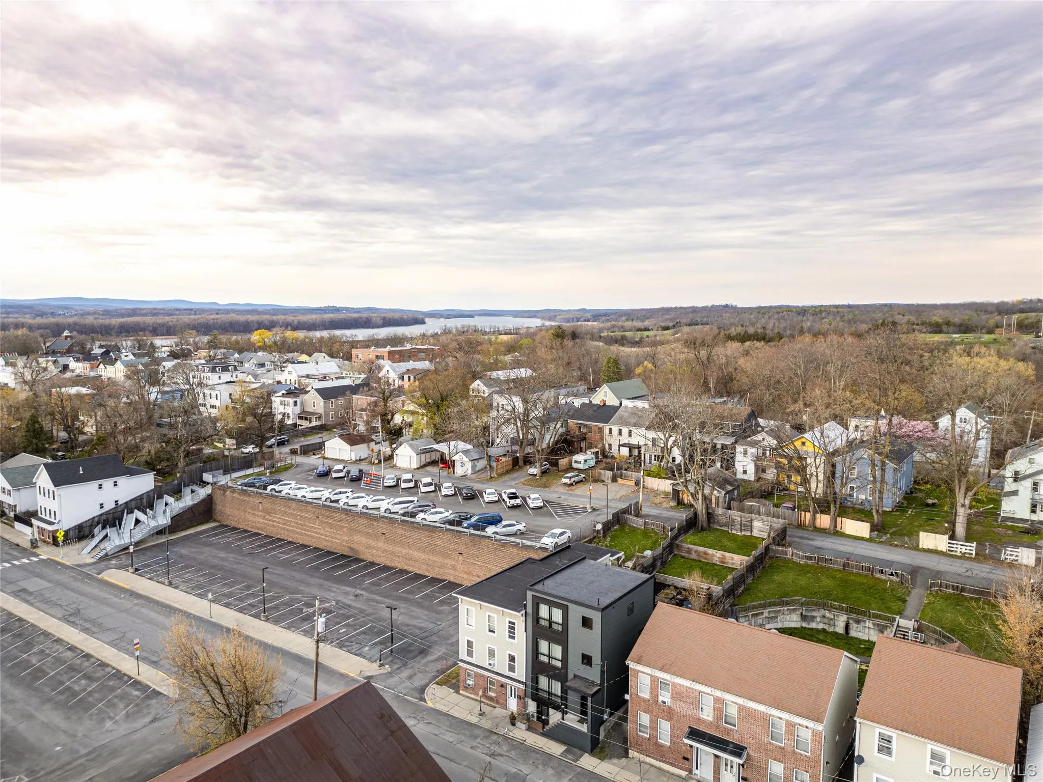 352 Columbia Street, Hudson, NY, 4 Bedrooms Bedrooms, 10 Rooms Rooms,2 BathroomsBathrooms,Residential,For Rent,Columbia,0,984705 352 Columbia Street, Hudson, NY, 4 Bedrooms Bedrooms, 10 Rooms Rooms,2 BathroomsBathrooms,Residential,For Rent,Columbia,0,984705