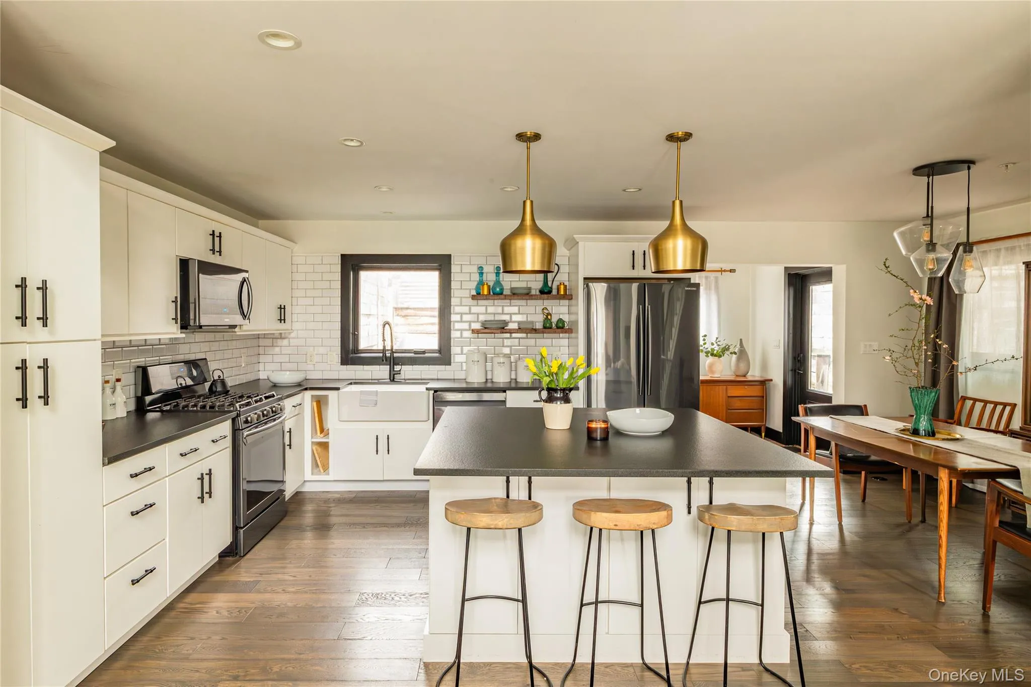 352 Columbia Street, Hudson, NY, 4 Bedrooms Bedrooms, 10 Rooms Rooms,2 BathroomsBathrooms,Residential,For Rent,Columbia,0,984705 352 Columbia Street, Hudson, NY, 4 Bedrooms Bedrooms, 10 Rooms Rooms,2 BathroomsBathrooms,Residential,For Rent,Columbia,0,984705