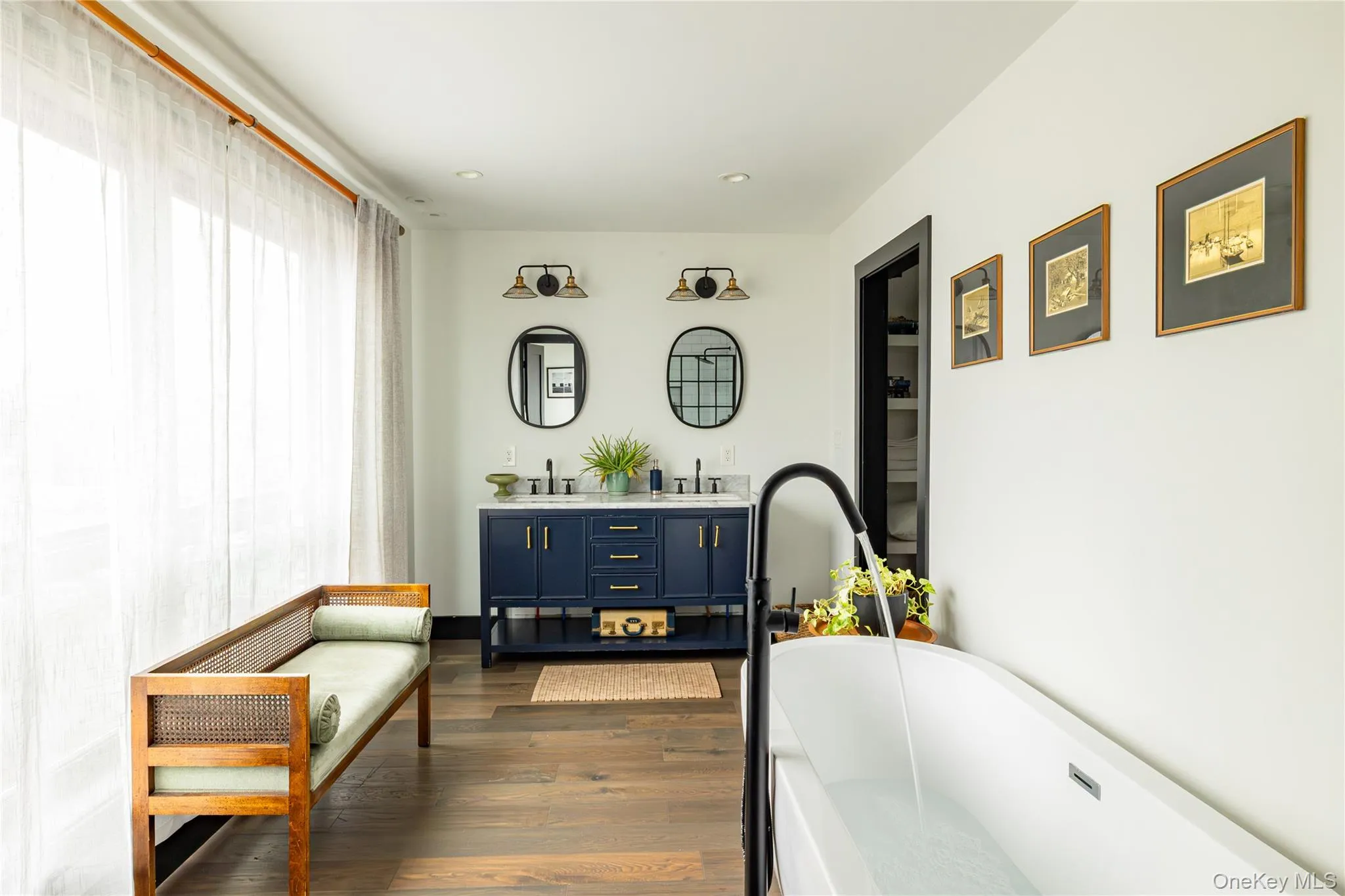 352 Columbia Street, Hudson, NY, 4 Bedrooms Bedrooms, 10 Rooms Rooms,2 BathroomsBathrooms,Residential,For Rent,Columbia,0,984705 352 Columbia Street, Hudson, NY, 4 Bedrooms Bedrooms, 10 Rooms Rooms,2 BathroomsBathrooms,Residential,For Rent,Columbia,0,984705