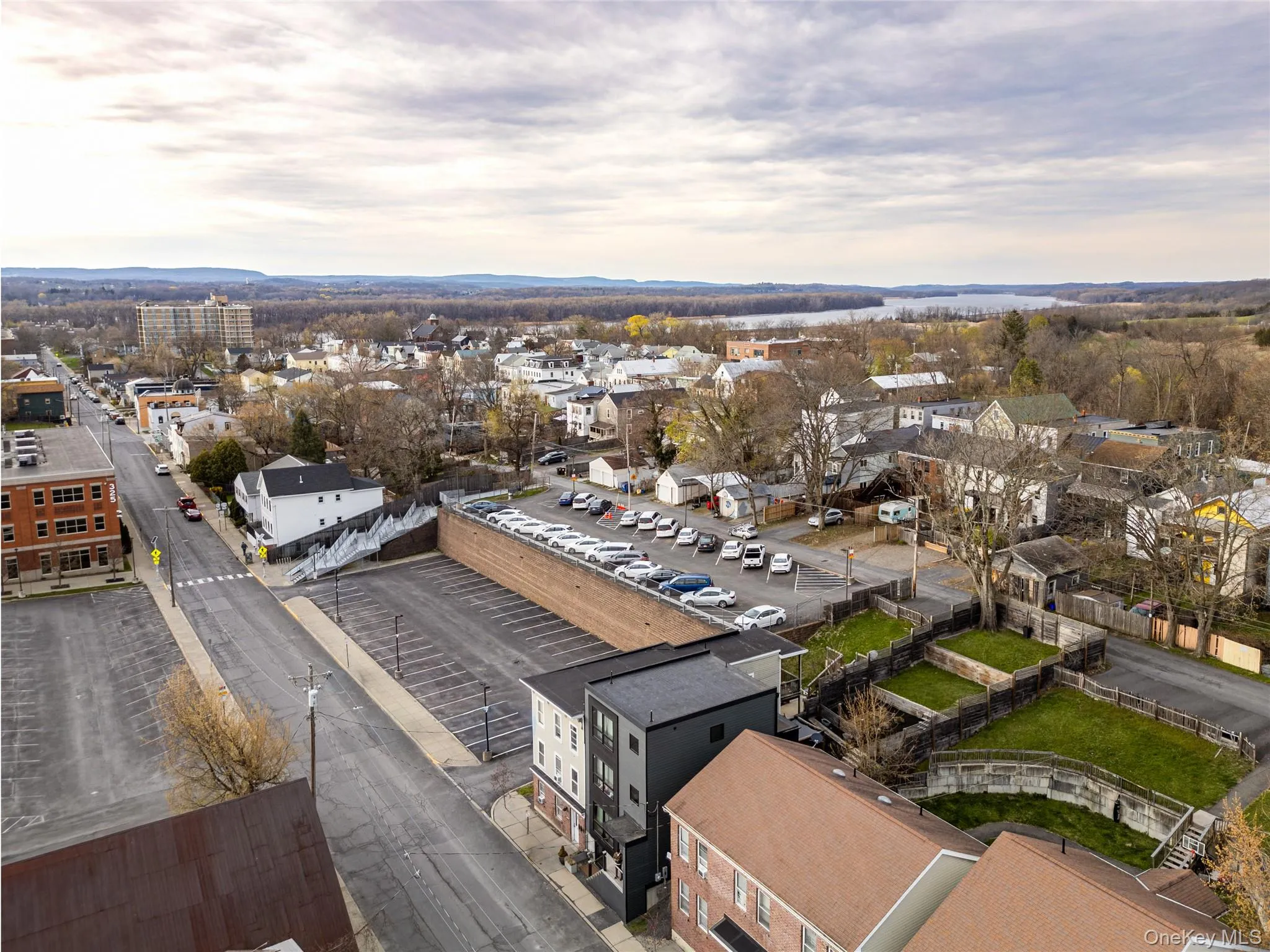 352 Columbia Street, Hudson, NY, 4 Bedrooms Bedrooms, 10 Rooms Rooms,2 BathroomsBathrooms,Residential,For Rent,Columbia,0,984705 352 Columbia Street, Hudson, NY, 4 Bedrooms Bedrooms, 10 Rooms Rooms,2 BathroomsBathrooms,Residential,For Rent,Columbia,0,984705