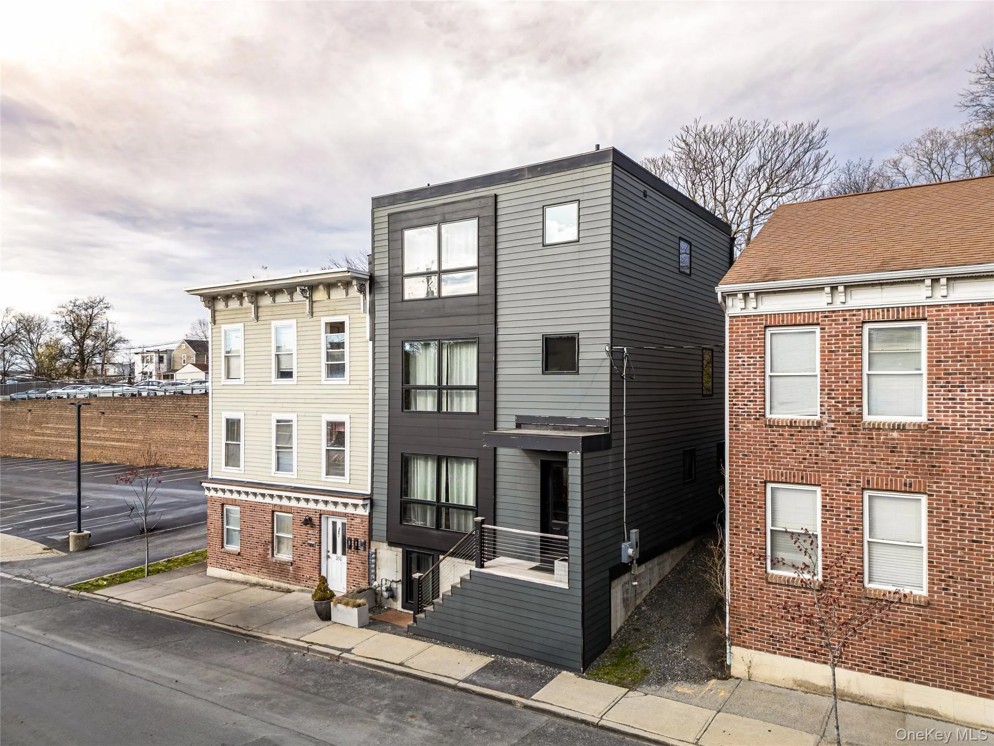 352 Columbia Street, Hudson, NY, 4 Bedrooms Bedrooms, 10 Rooms Rooms,2 BathroomsBathrooms,Residential,For Rent,Columbia,0,984705 352 Columbia Street, Hudson, NY, 4 Bedrooms Bedrooms, 10 Rooms Rooms,2 BathroomsBathrooms,Residential,For Rent,Columbia,0,984705