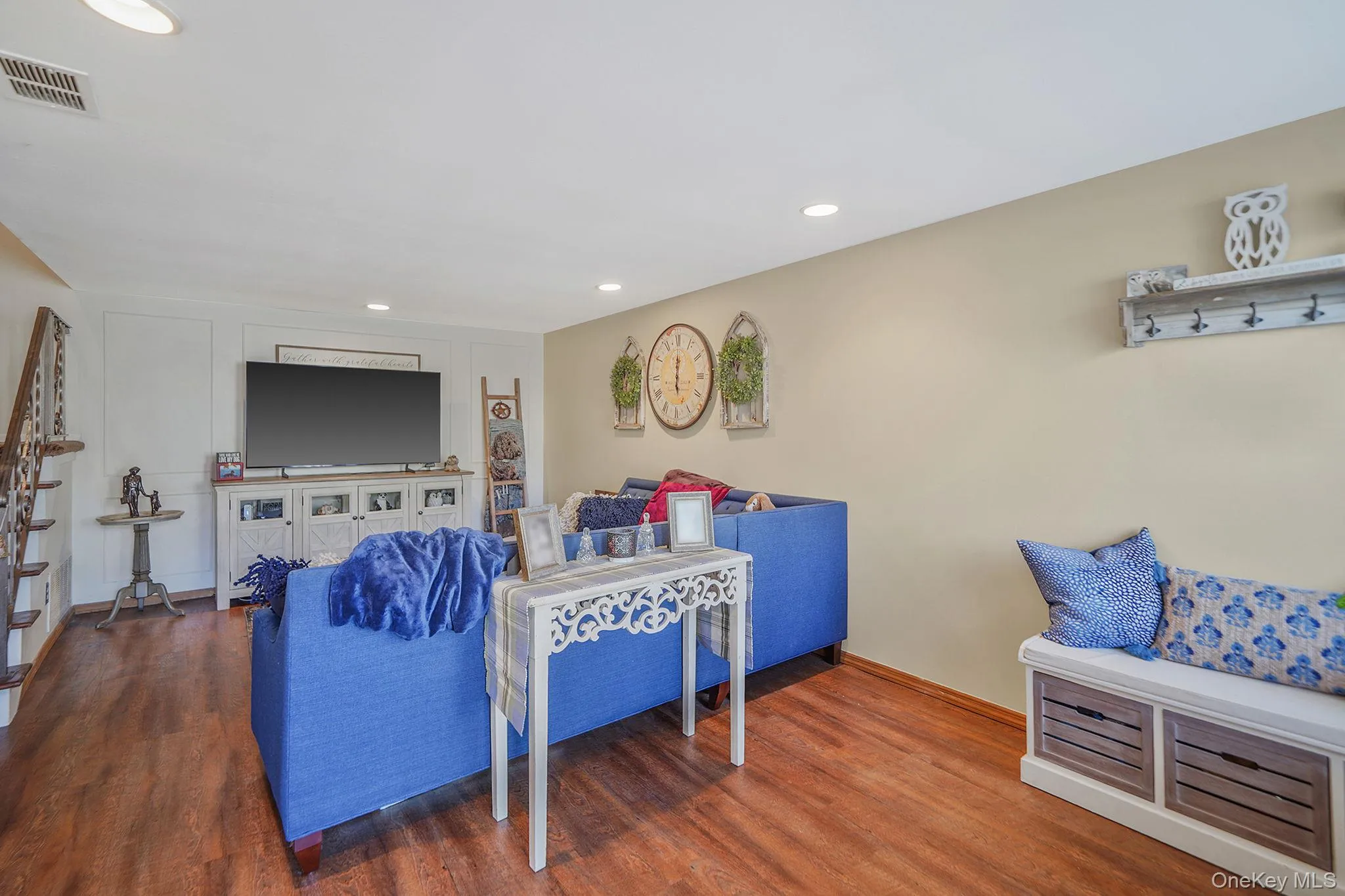 175 Cambridge Drive, Brookhaven, NY, 2 Bedrooms Bedrooms, 5 Rooms Rooms,1 BathroomBathrooms,Residential Sale,For Rent,Cambridge,0,984718 175 Cambridge Drive, Brookhaven, NY, 2 Bedrooms Bedrooms, 5 Rooms Rooms,1 BathroomBathrooms,Residential Sale,For Rent,Cambridge,0,984718