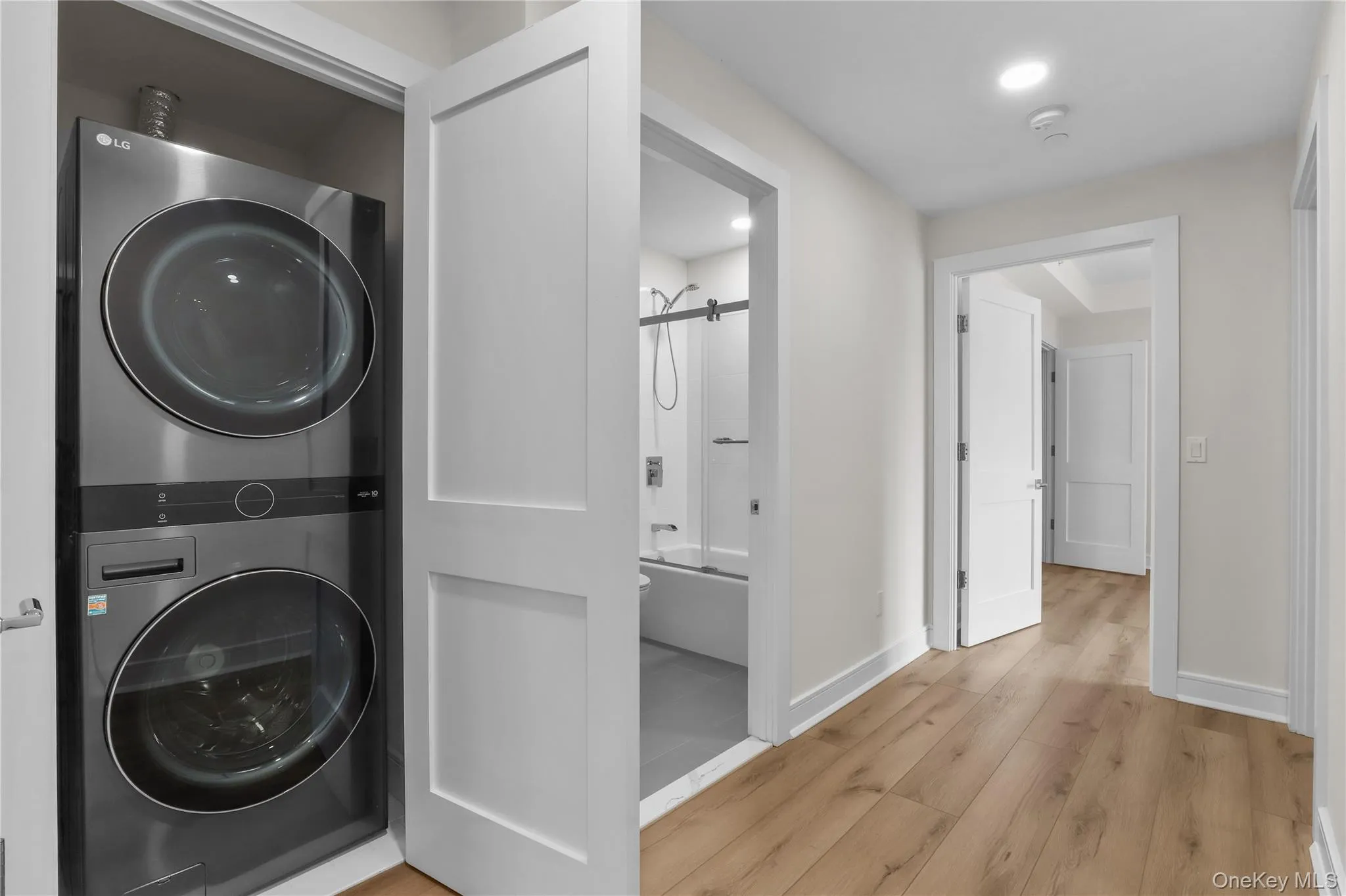 Washer Dryer in Closet Washer Dryer in Closet