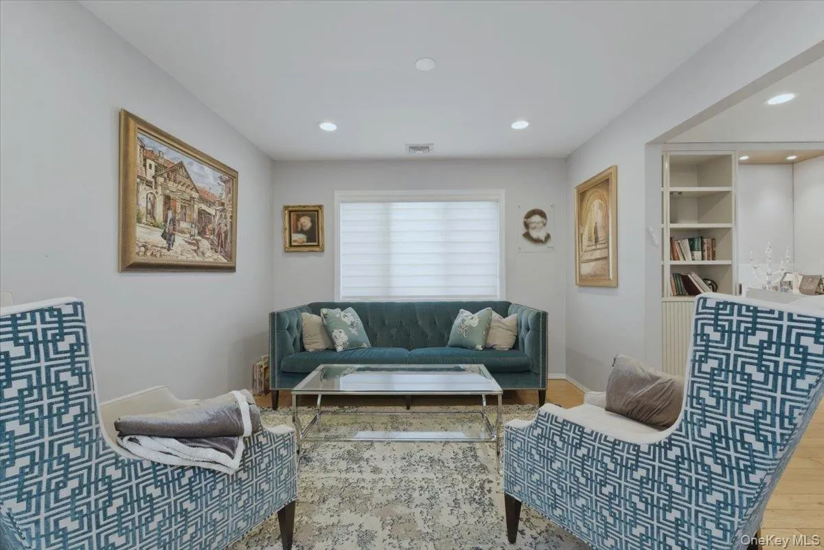 151 wanser, Hempstead, NY, 4 Bedrooms Bedrooms, 7 Rooms Rooms,2 BathroomsBathrooms,Residential,For Rent,wanser,0,984731 151 wanser, Hempstead, NY, 4 Bedrooms Bedrooms, 7 Rooms Rooms,2 BathroomsBathrooms,Residential,For Rent,wanser,0,984731