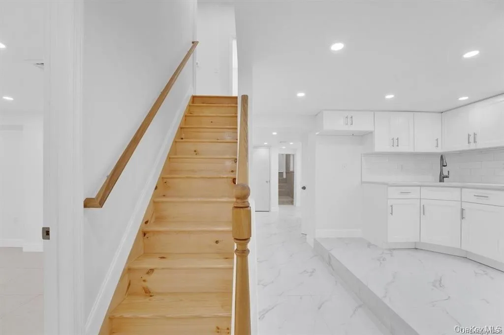 196 Brighton 10th Street, New York, NY, 4 Bedrooms Bedrooms, 8 Rooms Rooms,3 BathroomsBathrooms,Residential,For Rent,Brighton 10th,0,984743 196 Brighton 10th Street, New York, NY, 4 Bedrooms Bedrooms, 8 Rooms Rooms,3 BathroomsBathrooms,Residential,For Rent,Brighton 10th,0,984743