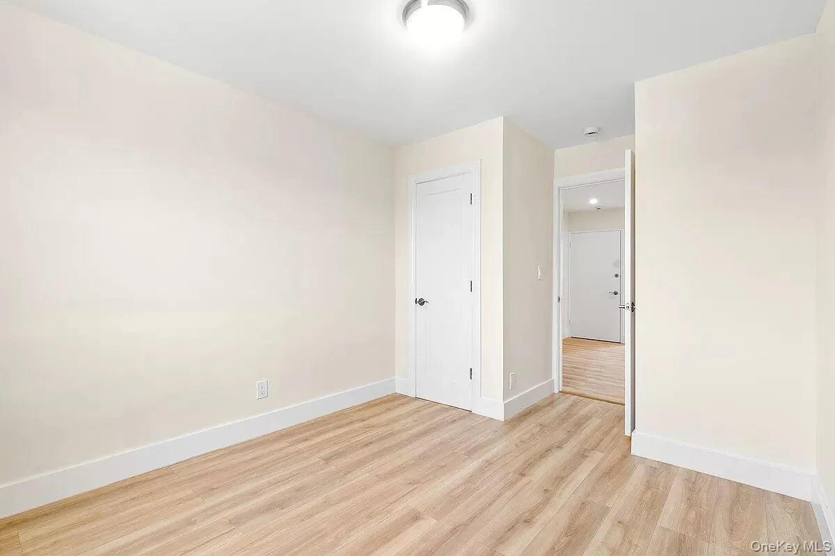 20-44 23rd Street, New York, NY, 2 Bedrooms Bedrooms, 4 Rooms Rooms,1 BathroomBathrooms,Residential Lease,For Rent,23rd,0,984751 20-44 23rd Street, New York, NY, 2 Bedrooms Bedrooms, 4 Rooms Rooms,1 BathroomBathrooms,Residential Lease,For Rent,23rd,0,984751