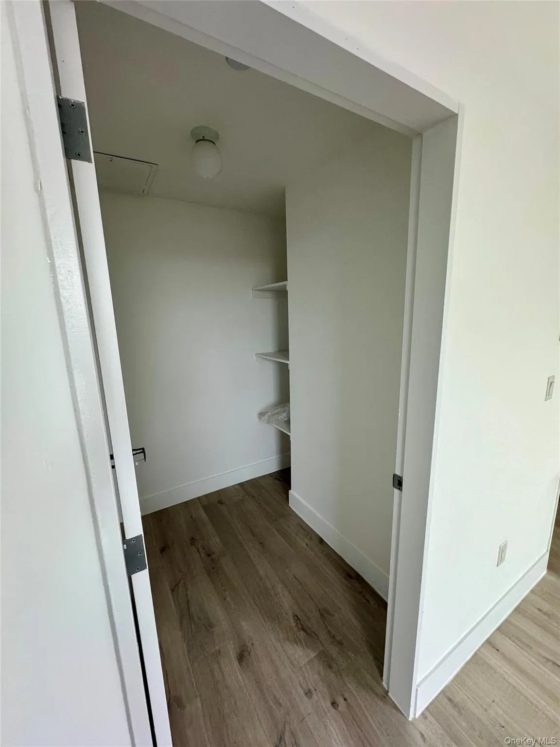 8403 Lander, New York, NY, 3 Bedrooms Bedrooms, 7 Rooms Rooms,2 BathroomsBathrooms,Residential Lease,For Rent,Lander,0,984767 8403 Lander, New York, NY, 3 Bedrooms Bedrooms, 7 Rooms Rooms,2 BathroomsBathrooms,Residential Lease,For Rent,Lander,0,984767