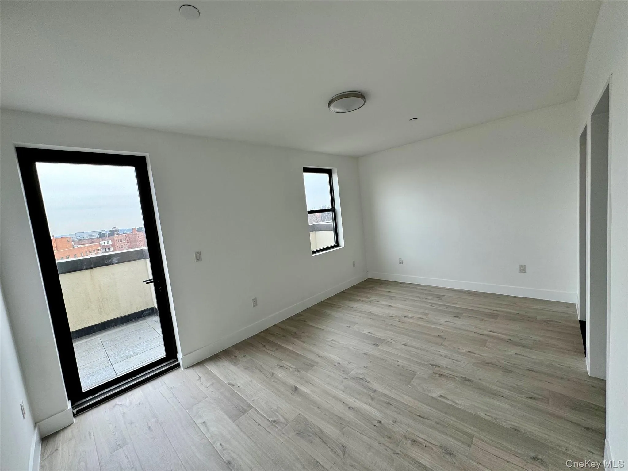 8403 Lander, New York, NY, 3 Bedrooms Bedrooms, 7 Rooms Rooms,2 BathroomsBathrooms,Residential Lease,For Rent,Lander,0,984767 8403 Lander, New York, NY, 3 Bedrooms Bedrooms, 7 Rooms Rooms,2 BathroomsBathrooms,Residential Lease,For Rent,Lander,0,984767