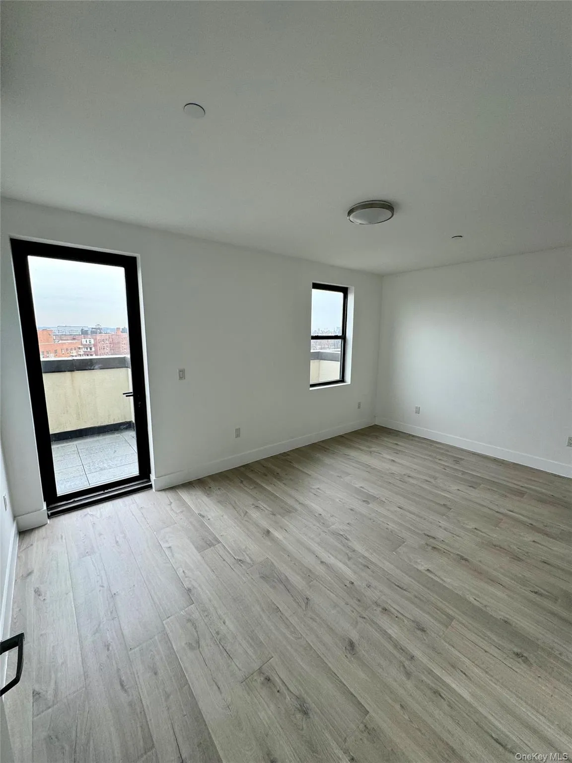 8403 Lander, New York, NY, 3 Bedrooms Bedrooms, 7 Rooms Rooms,2 BathroomsBathrooms,Residential Lease,For Rent,Lander,0,984767 8403 Lander, New York, NY, 3 Bedrooms Bedrooms, 7 Rooms Rooms,2 BathroomsBathrooms,Residential Lease,For Rent,Lander,0,984767