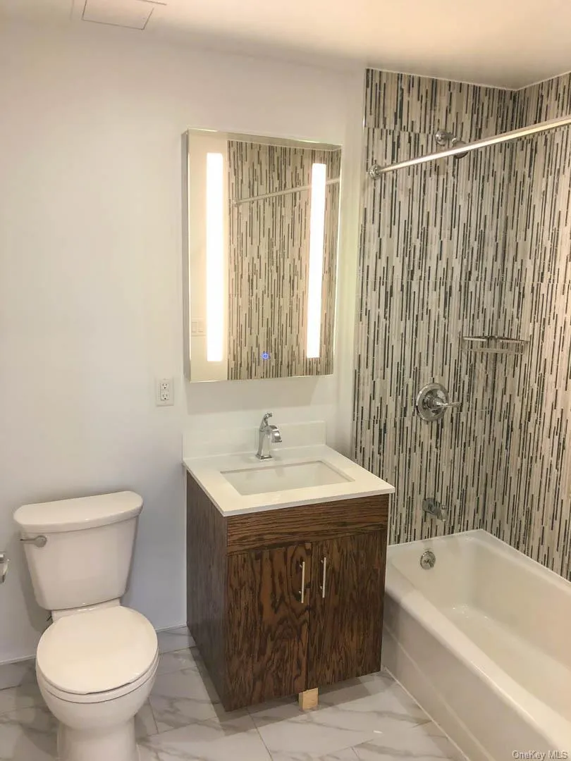 8403 Lander, New York, NY, 3 Bedrooms Bedrooms, 7 Rooms Rooms,2 BathroomsBathrooms,Residential Lease,For Rent,Lander,0,984767 8403 Lander, New York, NY, 3 Bedrooms Bedrooms, 7 Rooms Rooms,2 BathroomsBathrooms,Residential Lease,For Rent,Lander,0,984767