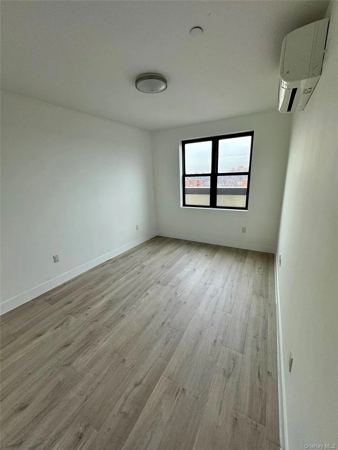 8403 Lander, New York, NY, 3 Bedrooms Bedrooms, 7 Rooms Rooms,2 BathroomsBathrooms,Residential Lease,For Rent,Lander,0,984767 8403 Lander, New York, NY, 3 Bedrooms Bedrooms, 7 Rooms Rooms,2 BathroomsBathrooms,Residential Lease,For Rent,Lander,0,984767