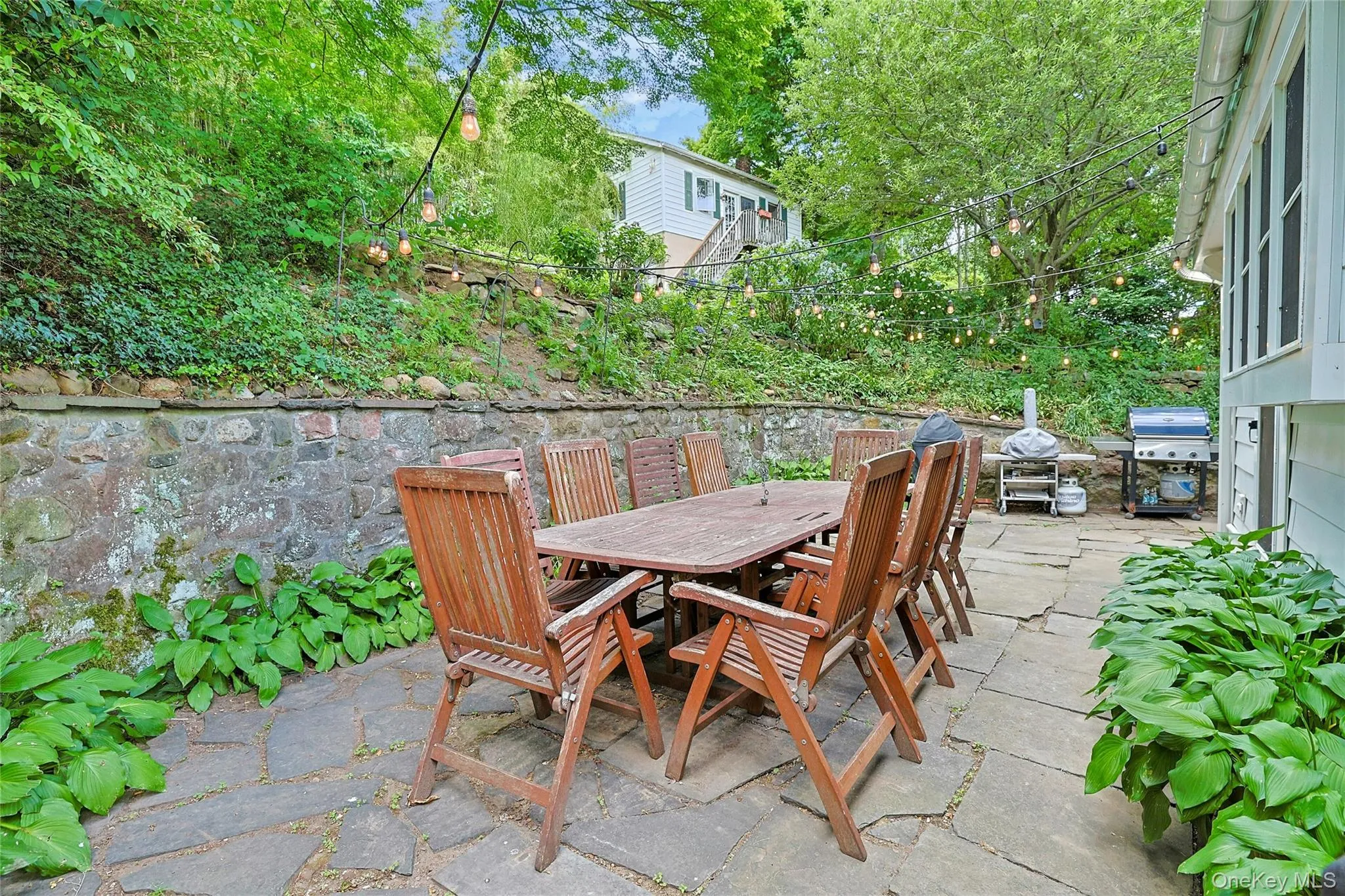 large planted patio, sits 10-12 large planted patio, sits 10-12