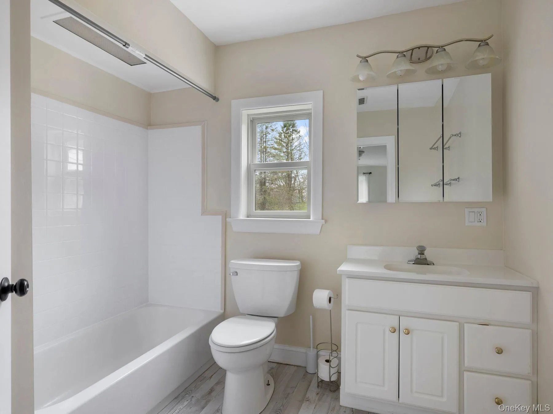 5 Shari, Marlboro, NY, 2 Bedrooms Bedrooms, 8 Rooms Rooms,1 BathroomBathrooms,Residential,For Rent,Shari,0,984783 5 Shari, Marlboro, NY, 2 Bedrooms Bedrooms, 8 Rooms Rooms,1 BathroomBathrooms,Residential,For Rent,Shari,0,984783
