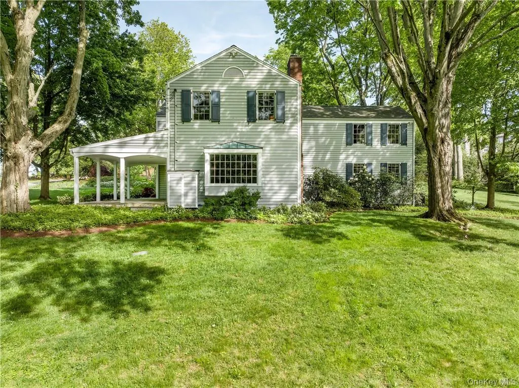 Side view of the house and property. Side view of the house and property.