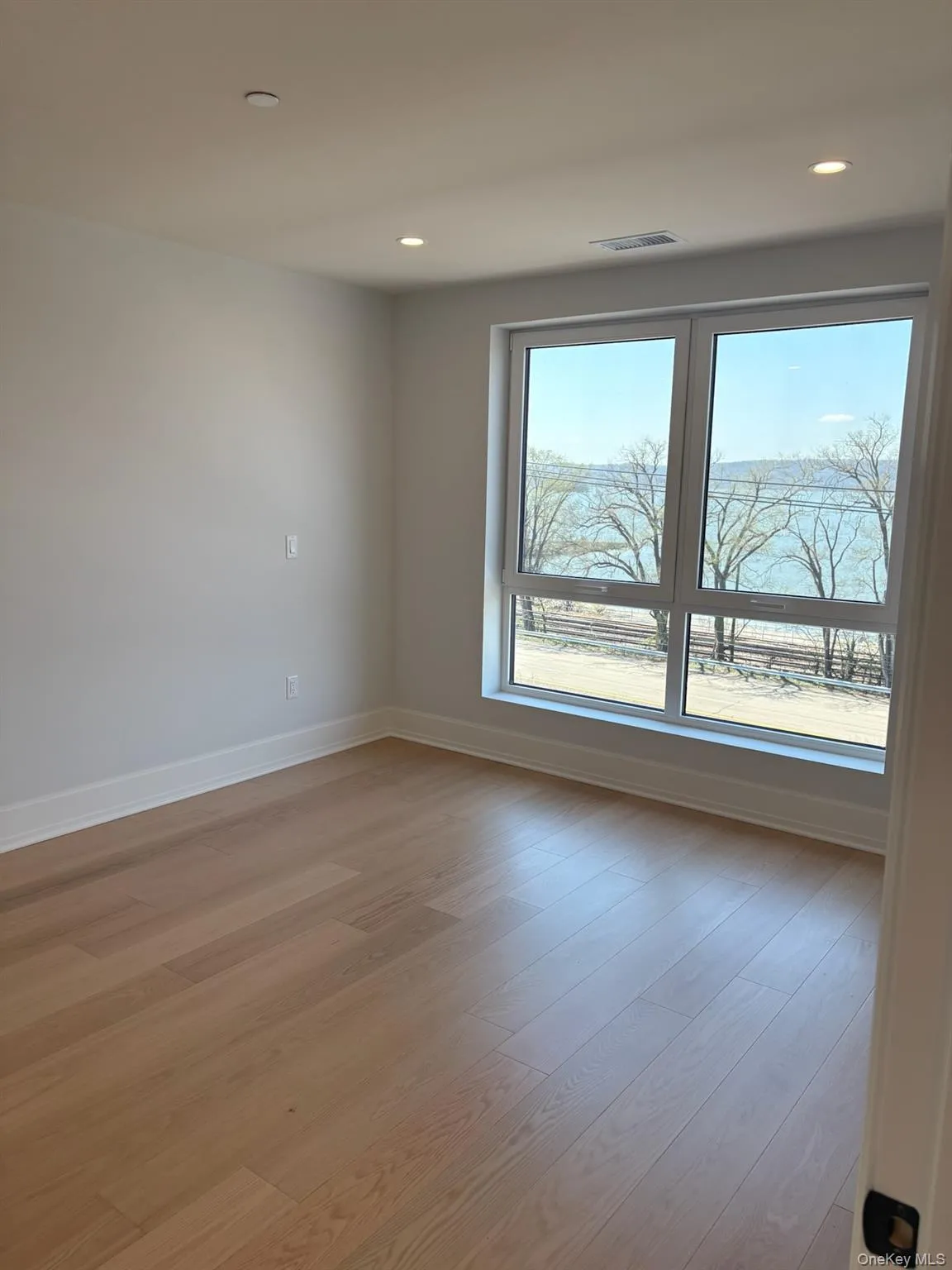 25 S Riverside, Cortlandt, NY, 1 Bedroom Bedrooms, 4 Rooms Rooms,1 BathroomBathrooms,Residential Lease,For Rent,S Riverside,0,984799 25 S Riverside, Cortlandt, NY, 1 Bedroom Bedrooms, 4 Rooms Rooms,1 BathroomBathrooms,Residential Lease,For Rent,S Riverside,0,984799