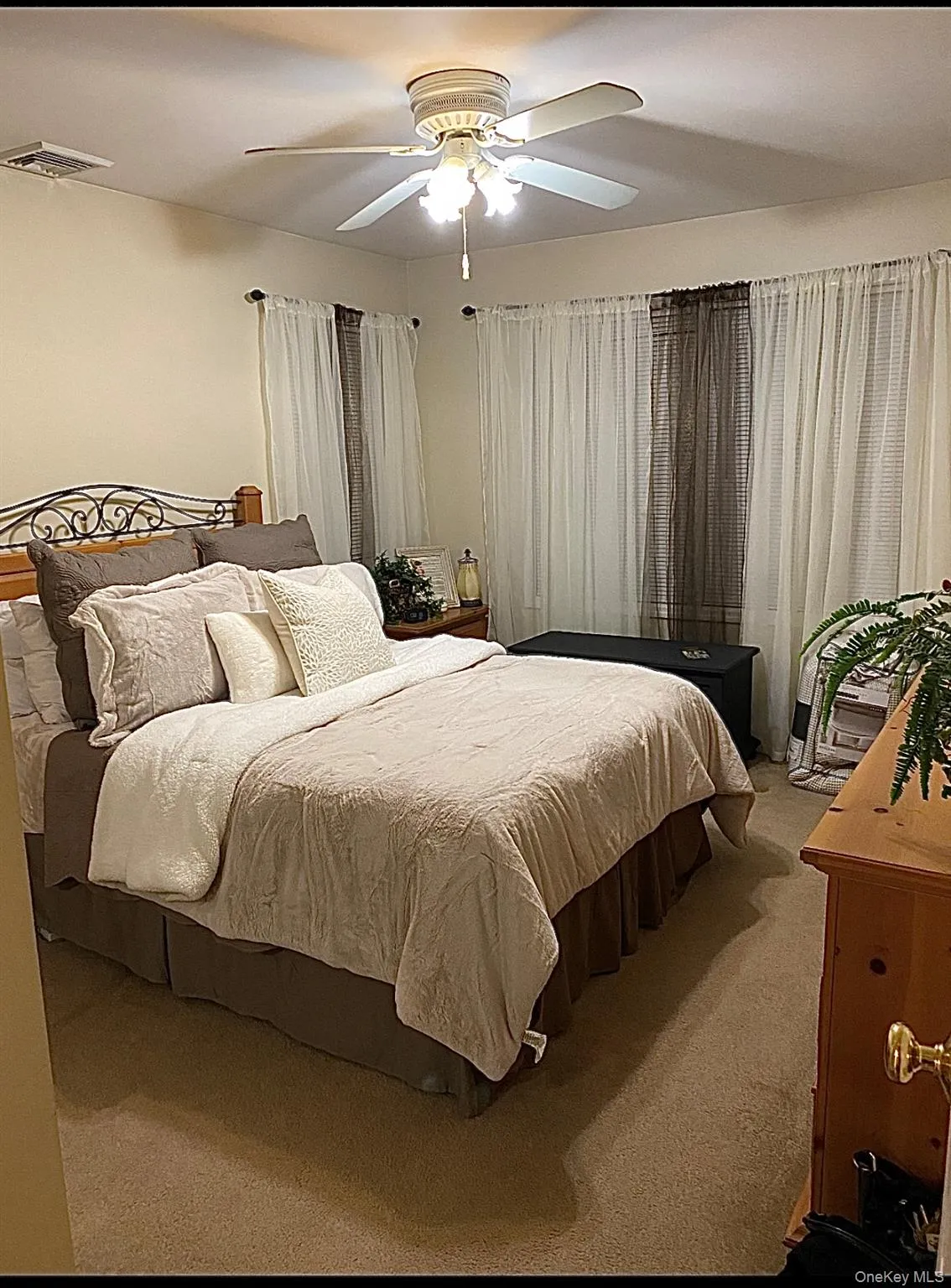 2 Bridle Path, Smithtown, NY, 1 Bedroom Bedrooms, 3 Rooms Rooms,1 BathroomBathrooms,Residential Lease,For Rent,Bridle,0,984801 2 Bridle Path, Smithtown, NY, 1 Bedroom Bedrooms, 3 Rooms Rooms,1 BathroomBathrooms,Residential Lease,For Rent,Bridle,0,984801