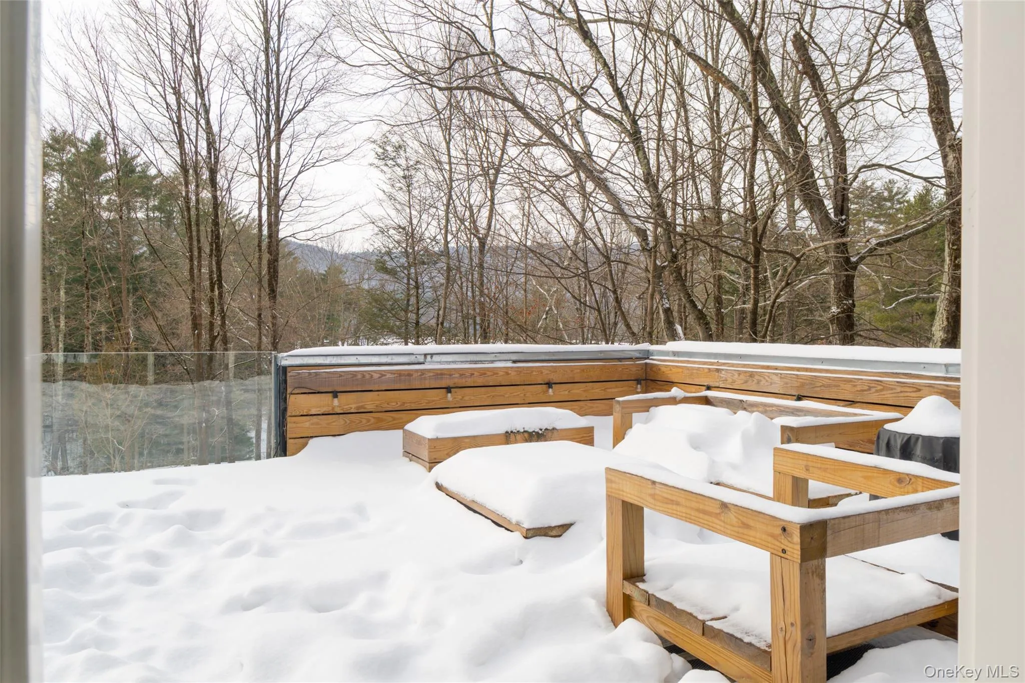15 Lake View Drive, Woodstock, NY, 2 Bedrooms Bedrooms, 7 Rooms Rooms,1 BathroomBathrooms,Residential,For Rent,Lake View,0,984803 15 Lake View Drive, Woodstock, NY, 2 Bedrooms Bedrooms, 7 Rooms Rooms,1 BathroomBathrooms,Residential,For Rent,Lake View,0,984803