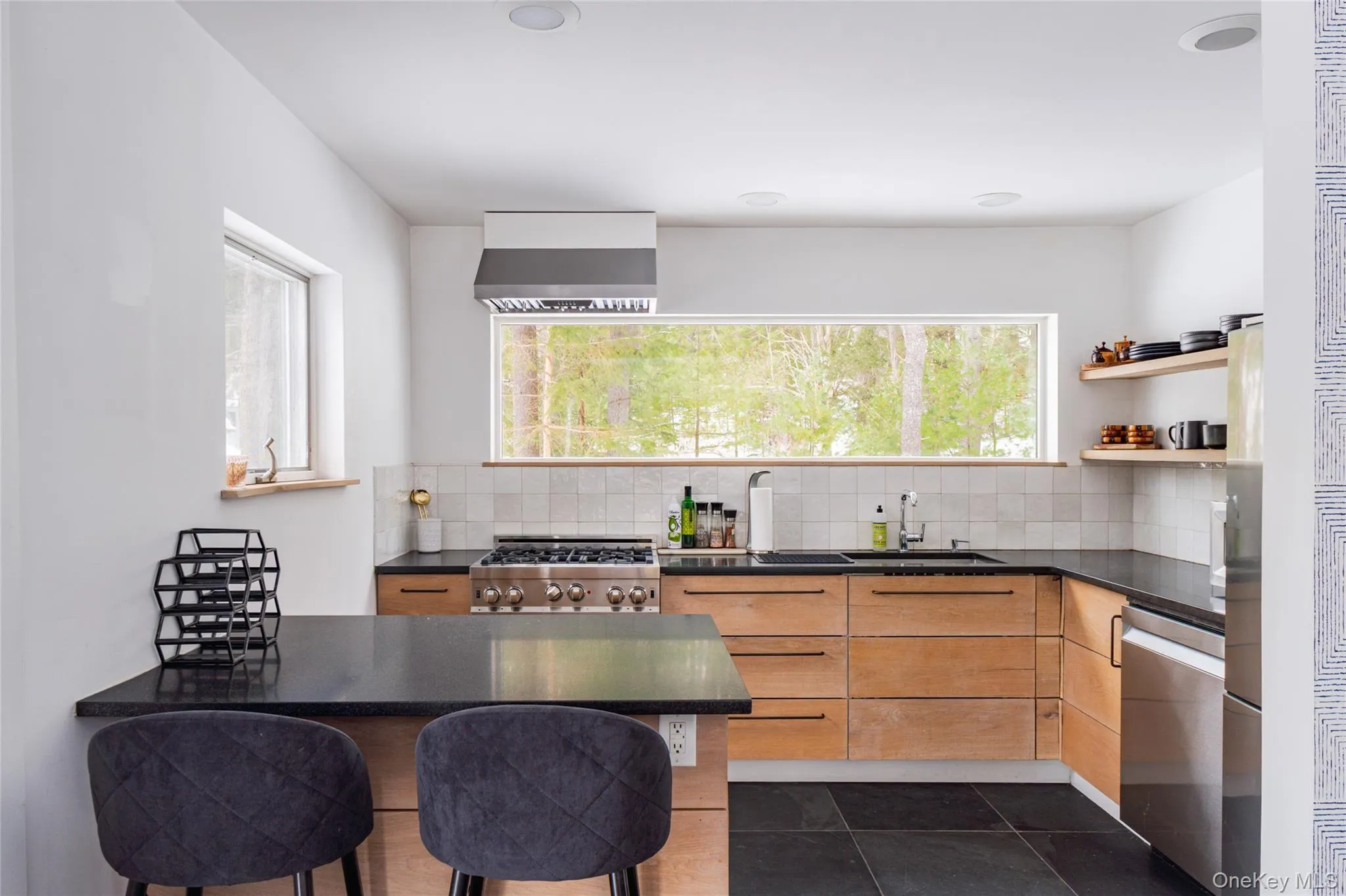 15 Lake View Drive, Woodstock, NY, 2 Bedrooms Bedrooms, 7 Rooms Rooms,1 BathroomBathrooms,Residential,For Rent,Lake View,0,984803 15 Lake View Drive, Woodstock, NY, 2 Bedrooms Bedrooms, 7 Rooms Rooms,1 BathroomBathrooms,Residential,For Rent,Lake View,0,984803