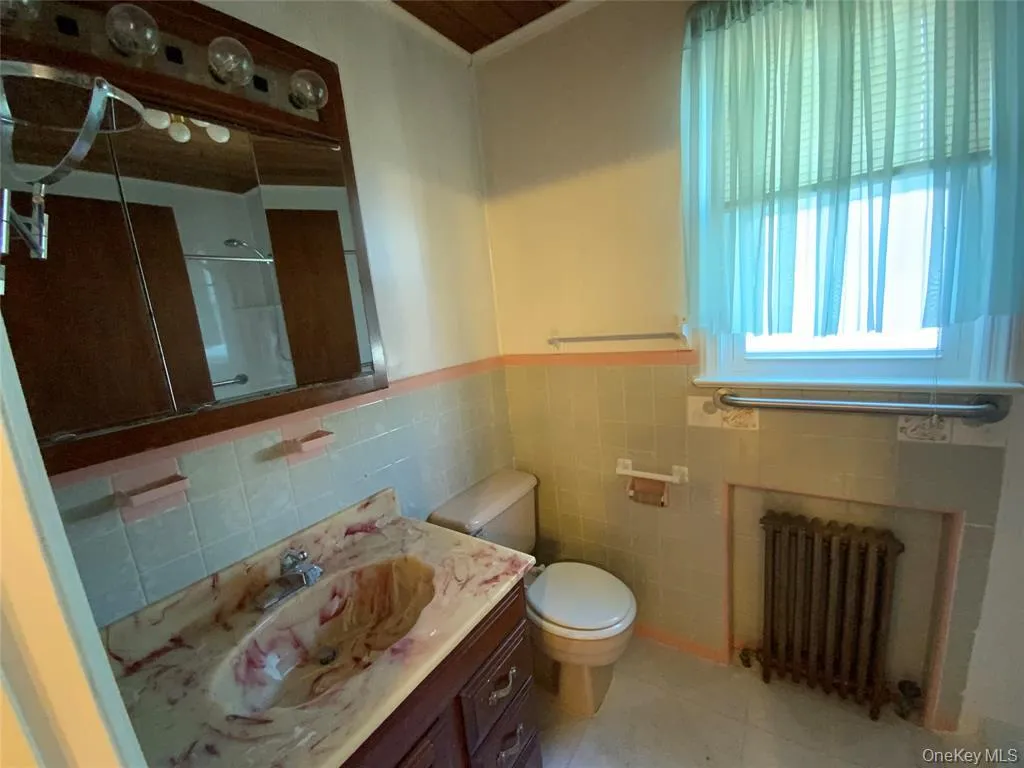 1086 Tulip Avenue, Hempstead, NY, 3 Bedrooms Bedrooms, 6 Rooms Rooms,1 BathroomBathrooms,Residential Lease,For Rent,Tulip,0,984815 1086 Tulip Avenue, Hempstead, NY, 3 Bedrooms Bedrooms, 6 Rooms Rooms,1 BathroomBathrooms,Residential Lease,For Rent,Tulip,0,984815