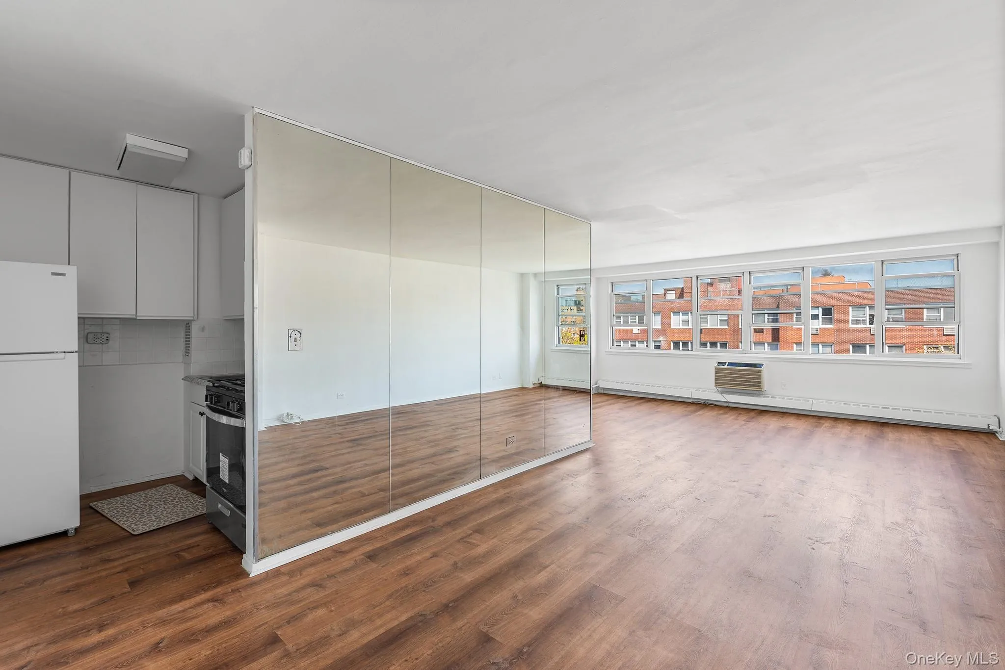 16420 Highland Avenue, New York, NY, 2 Rooms Rooms,1 BathroomBathrooms,Residential,For Rent,Highland,0,984825 16420 Highland Avenue, New York, NY, 2 Rooms Rooms,1 BathroomBathrooms,Residential,For Rent,Highland,0,984825